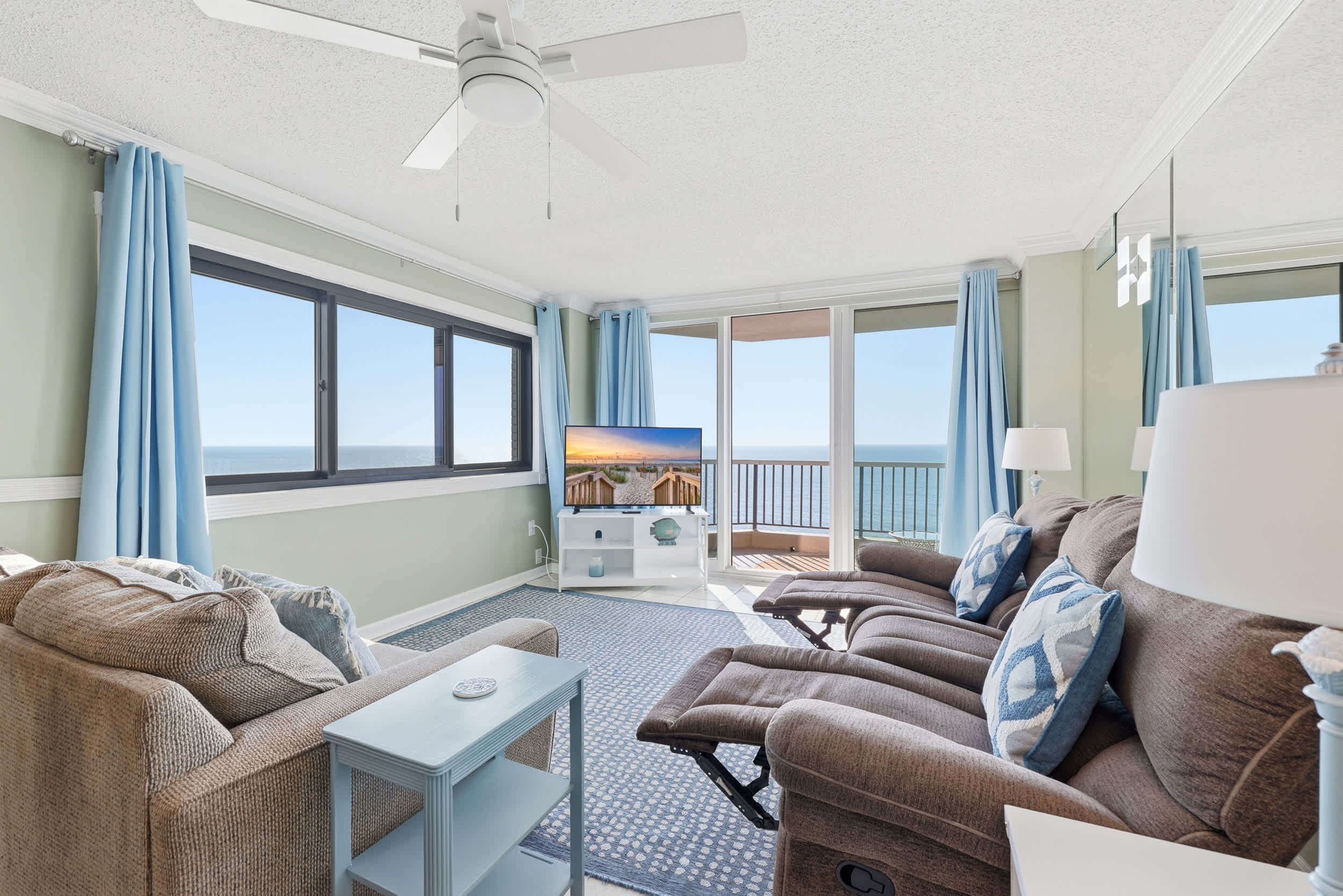 Salt N Sky Oceanfront w Reclining Sofa