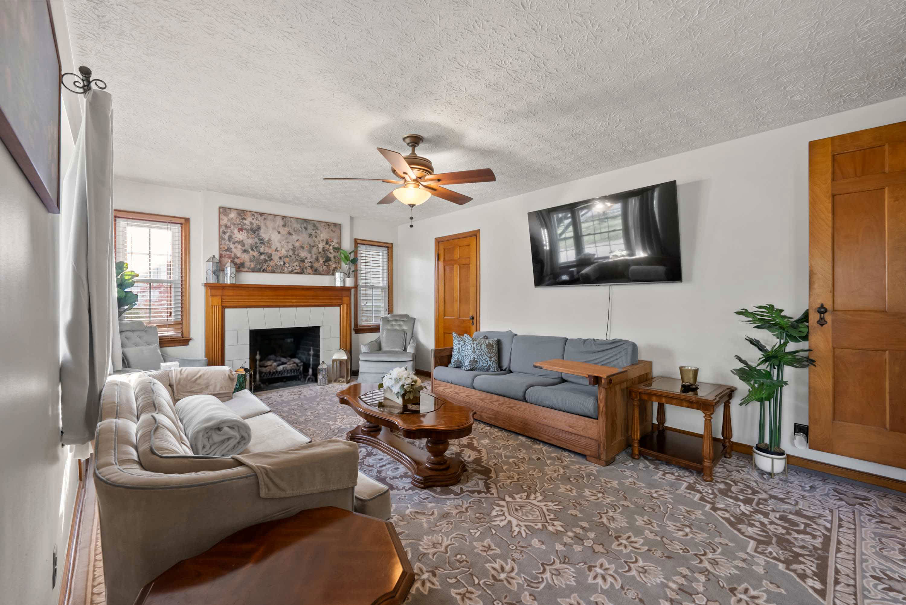 Curl up in the inviting living room & stream your favorites on the smart TV
