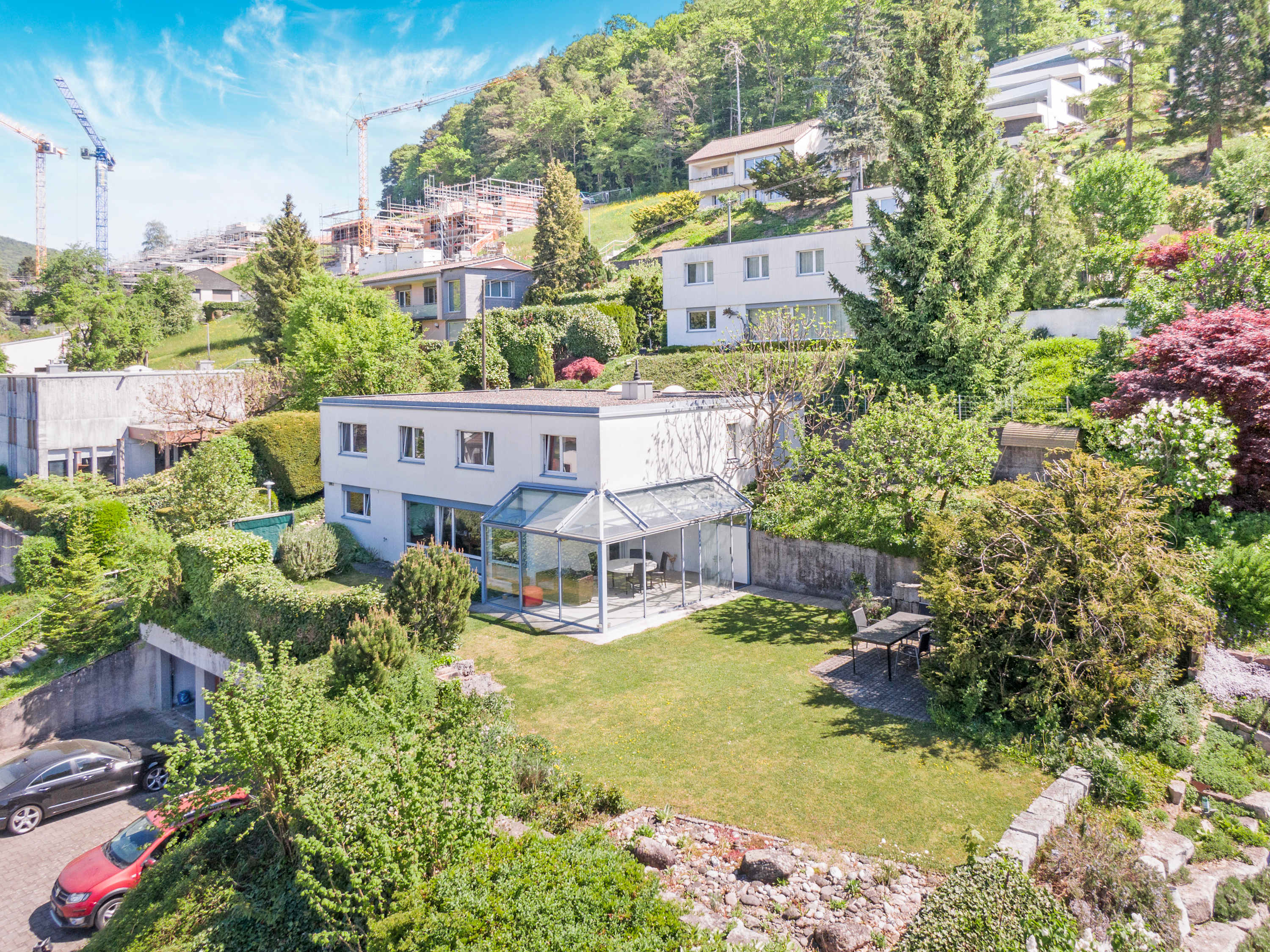 Modern Living Villa mit Panorama-Wintergarten & TV