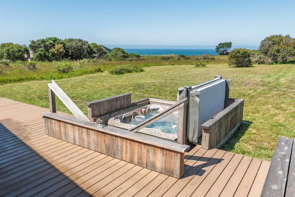 Sea Myst - Private Hot Tub | Photo 2