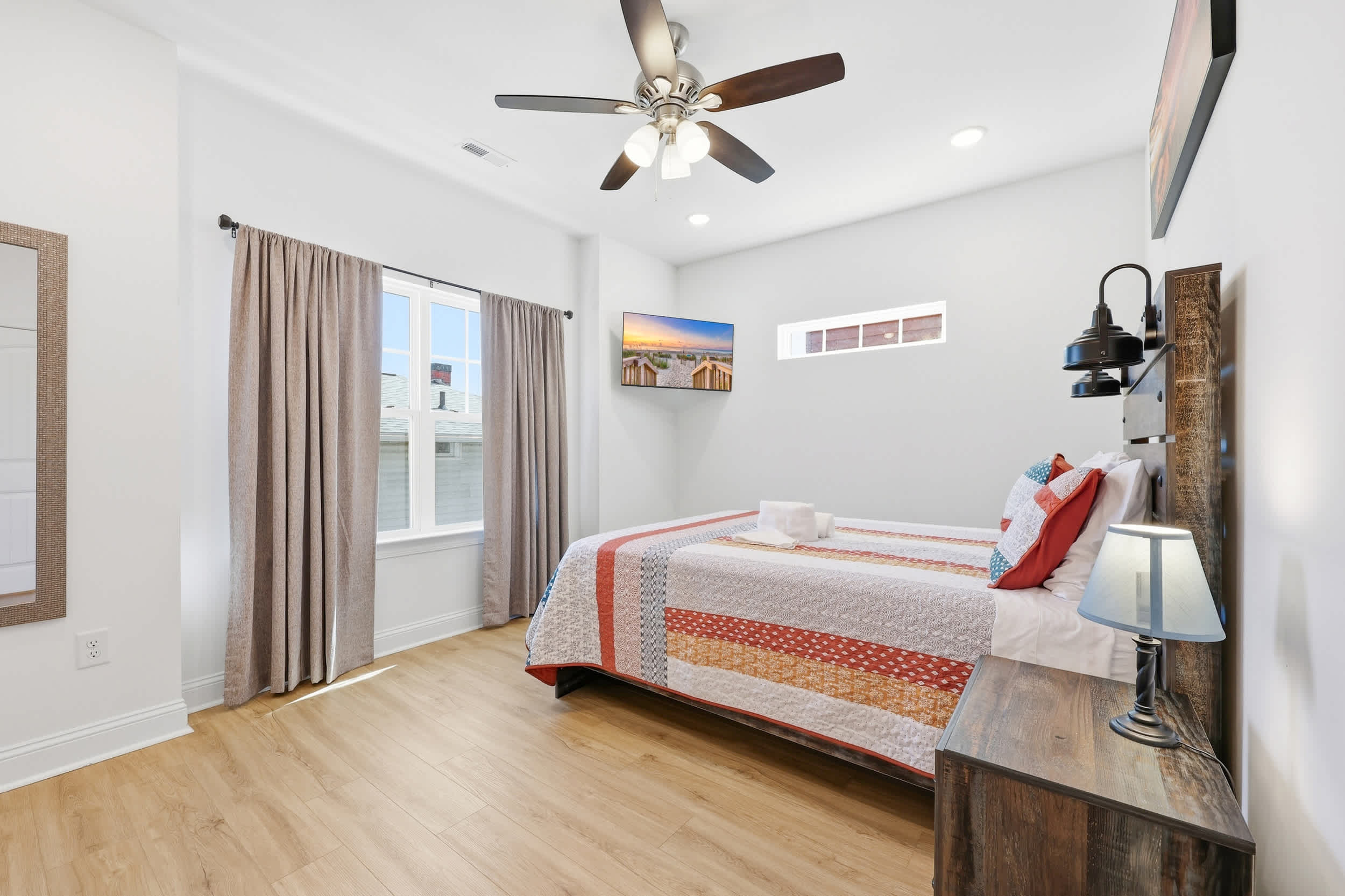 Emerald Horizon New Beach House Free Pets