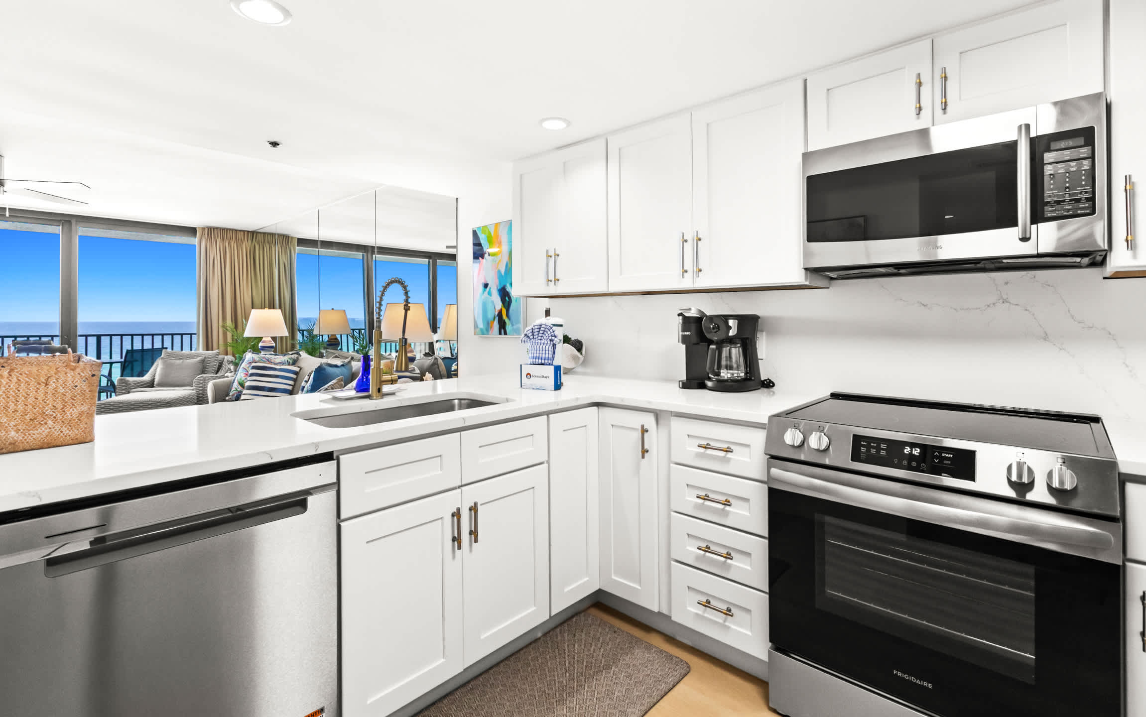 One Seagrove Place 0608 | Photo 4