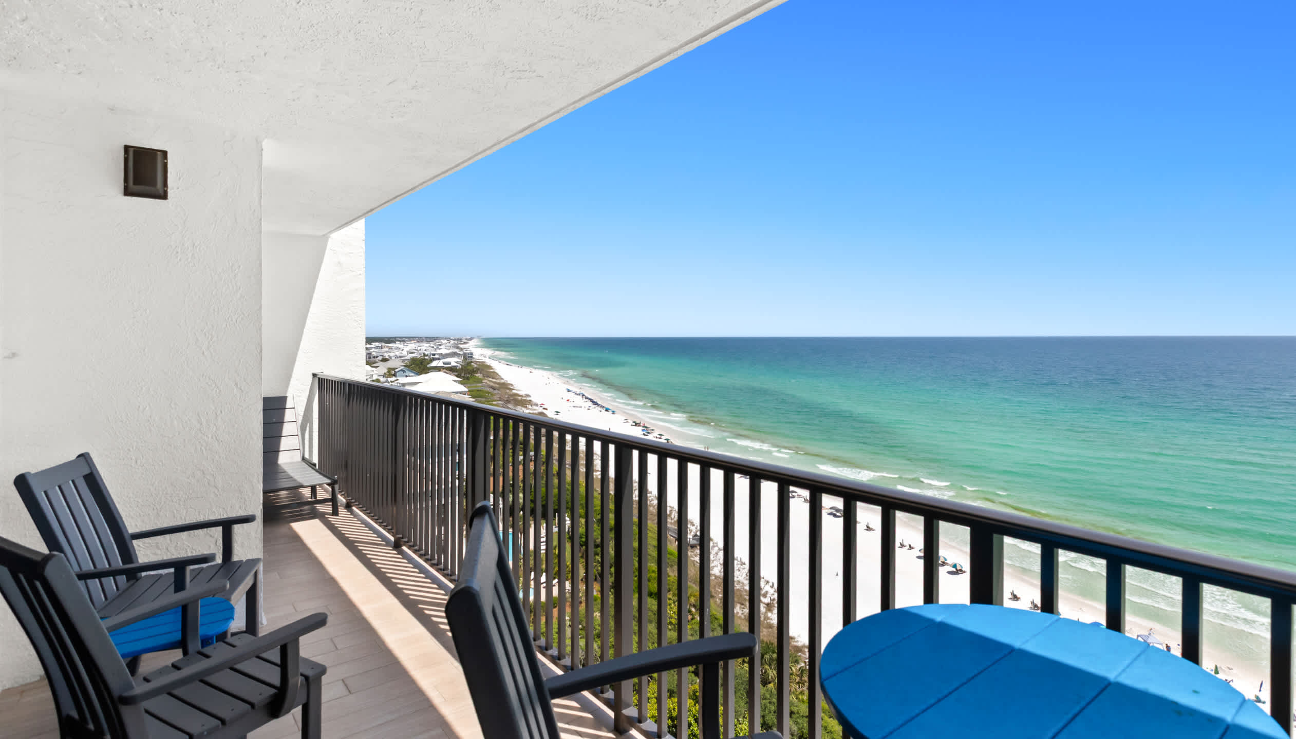 One Seagrove Place 1202 22