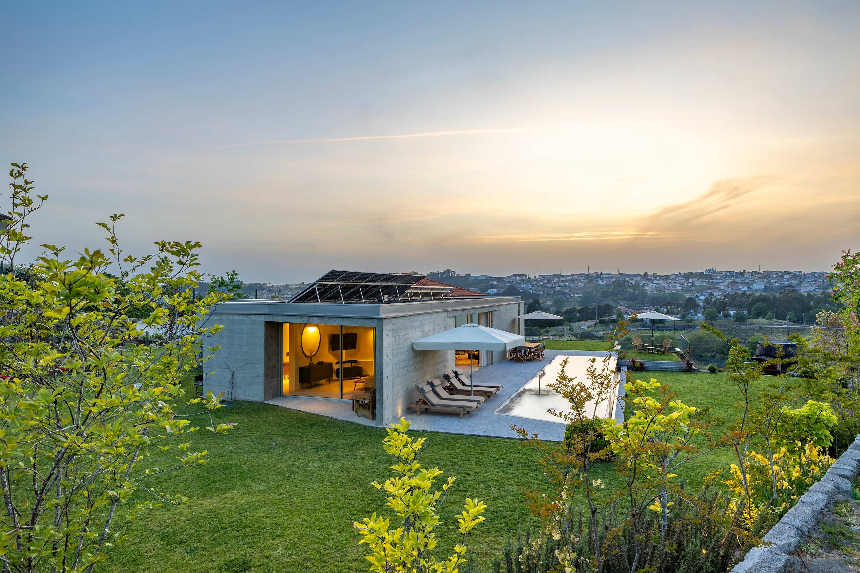 Alvarinho Villa — 5 Suites & Heated Pool