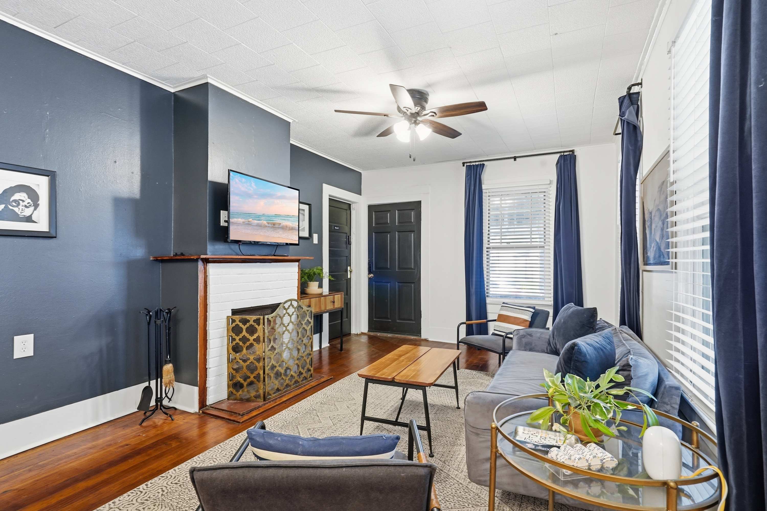 Affordable Private Room Near Downtown