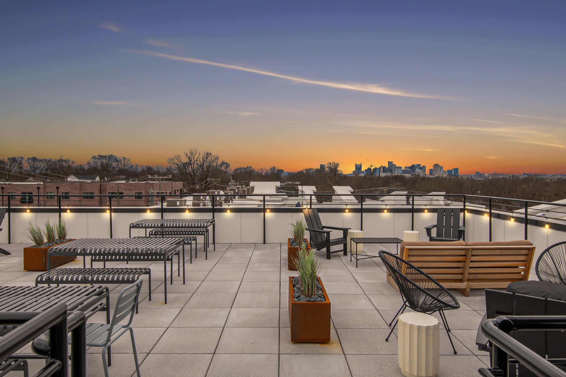 Chic East Nashville Condo · Rooftop Views
