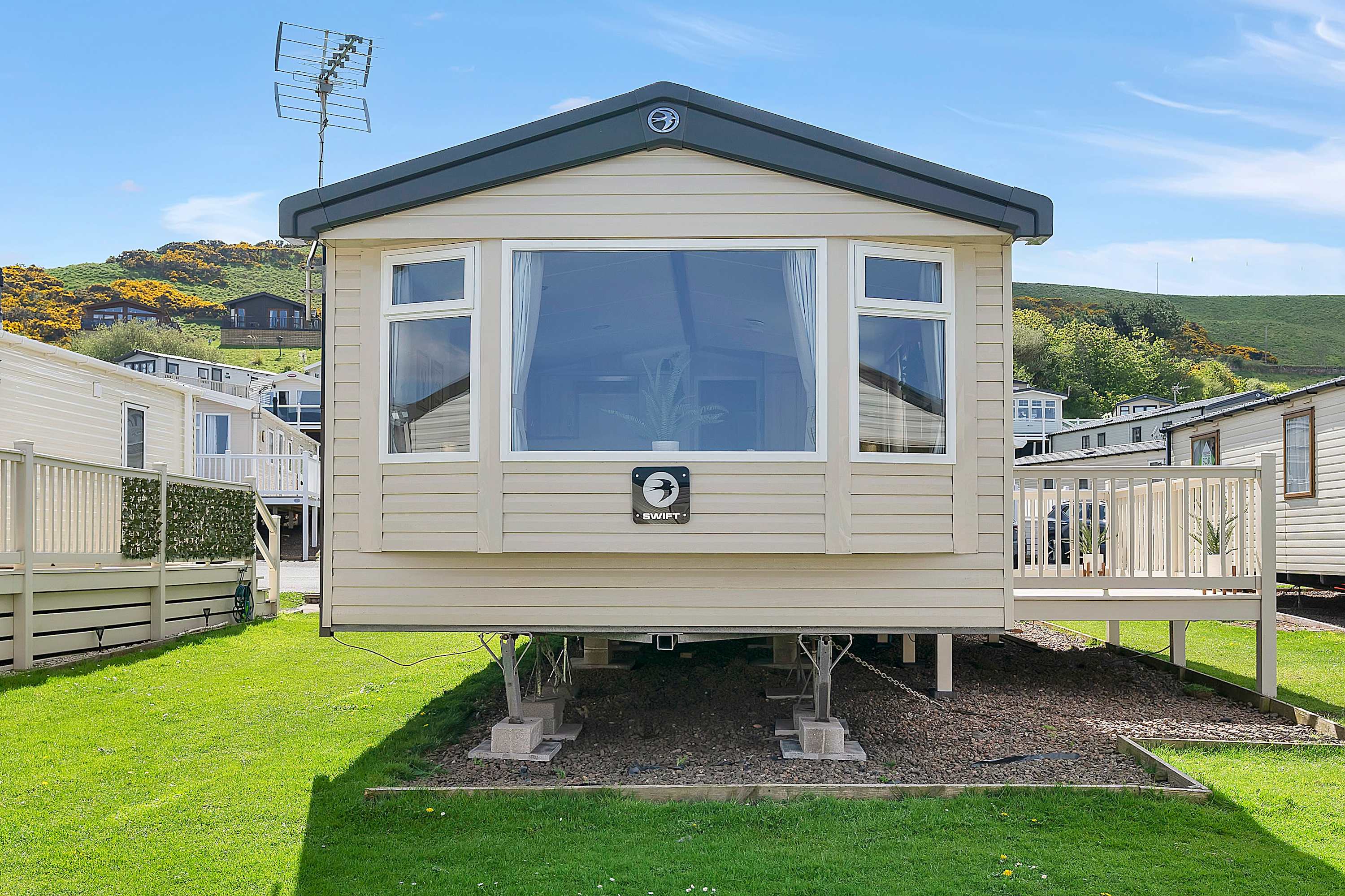 Free Parking - Pease Bay Family Caravan -3BR- WiFi in Southern Upland Way TD13 5YP - Property image 31 - VivreStays