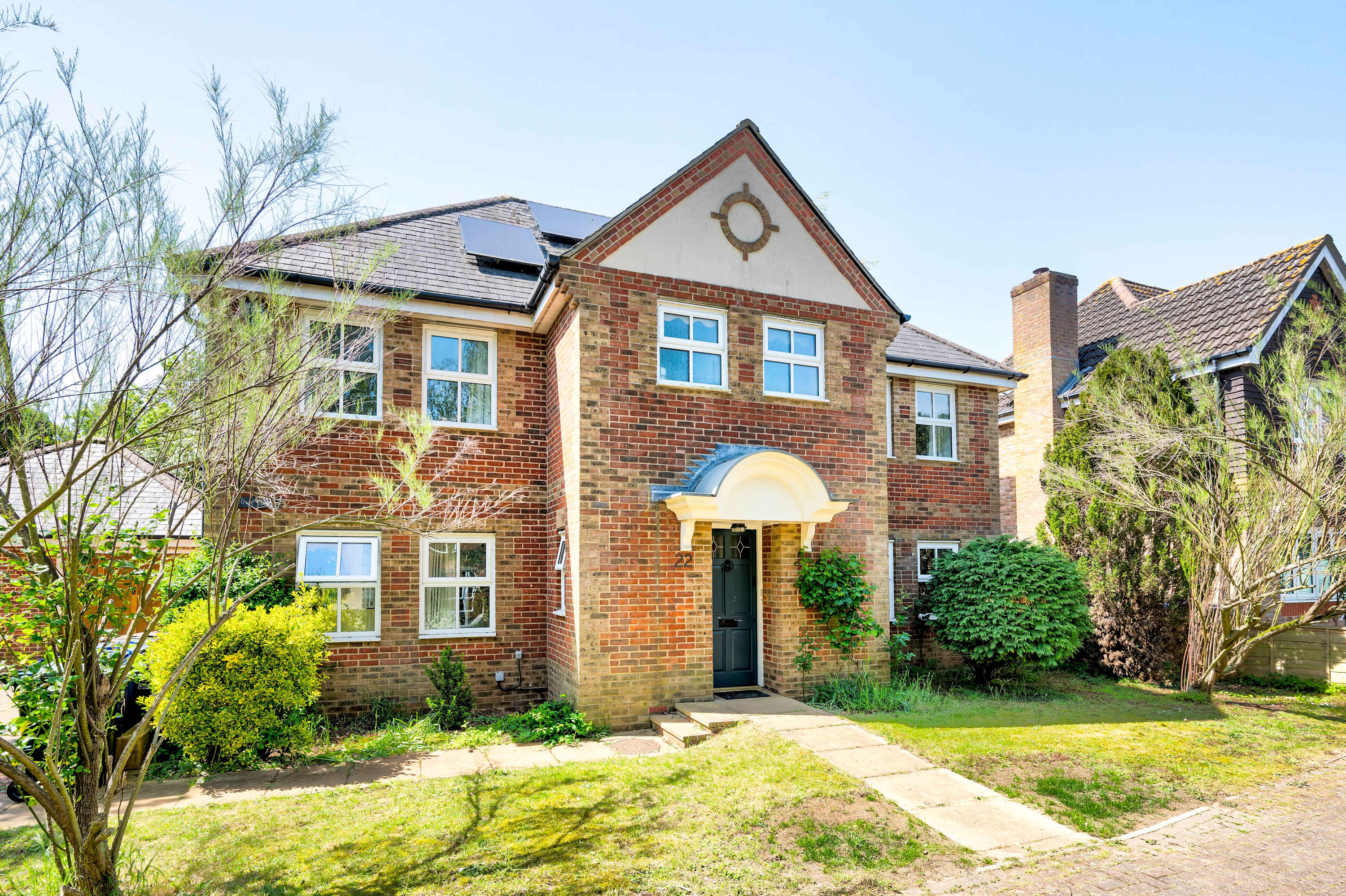 Big 5-Bed Home | Garden & 5 Min to Blenheim Palace in Broad Field Road 22 OX5 1UL - Property image 53 - VivreStays