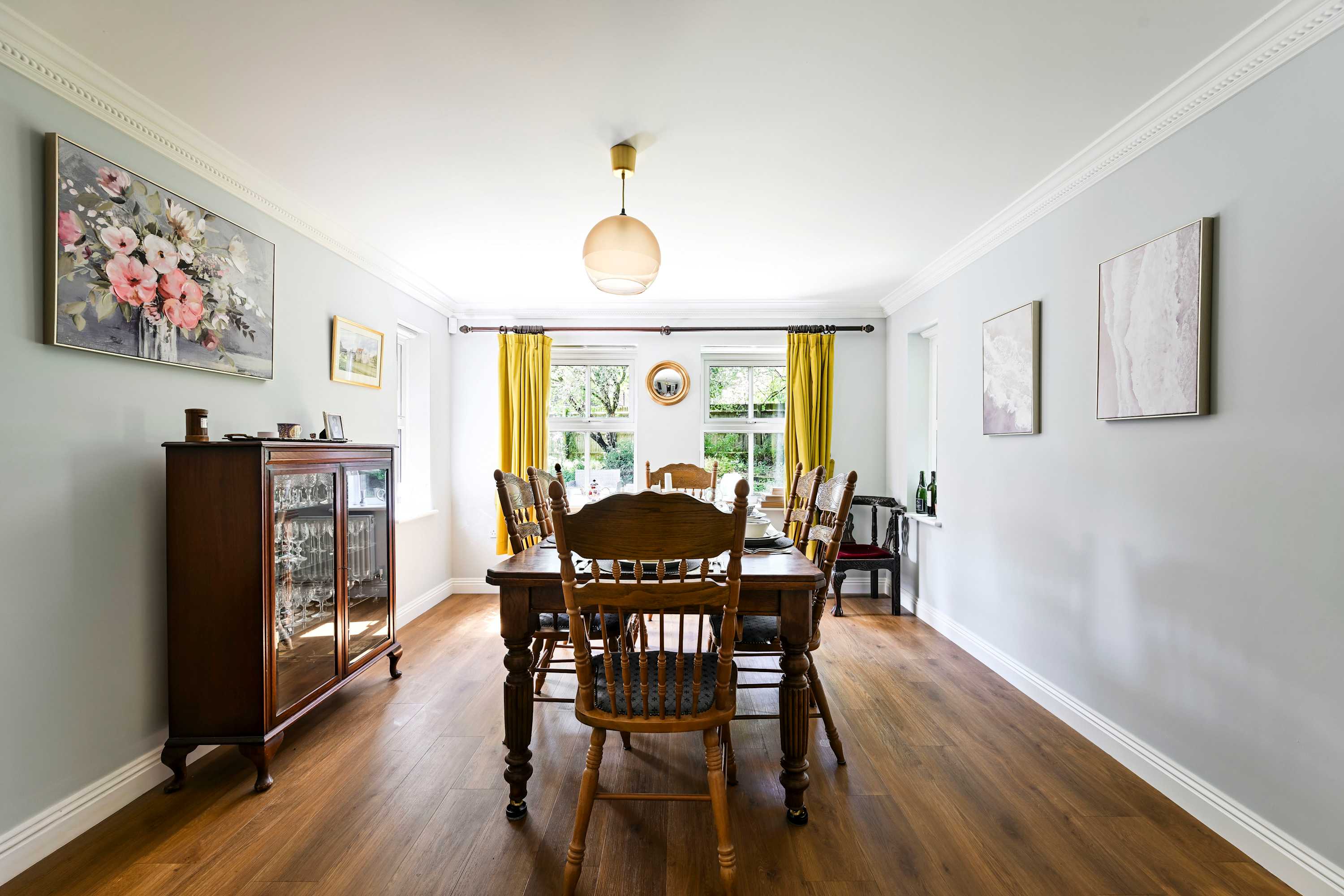 Big 5-Bed Home | Garden & 5 Min to Blenheim Palace in Broad Field Road 22 OX5 1UL - Property image 35 - VivreStays