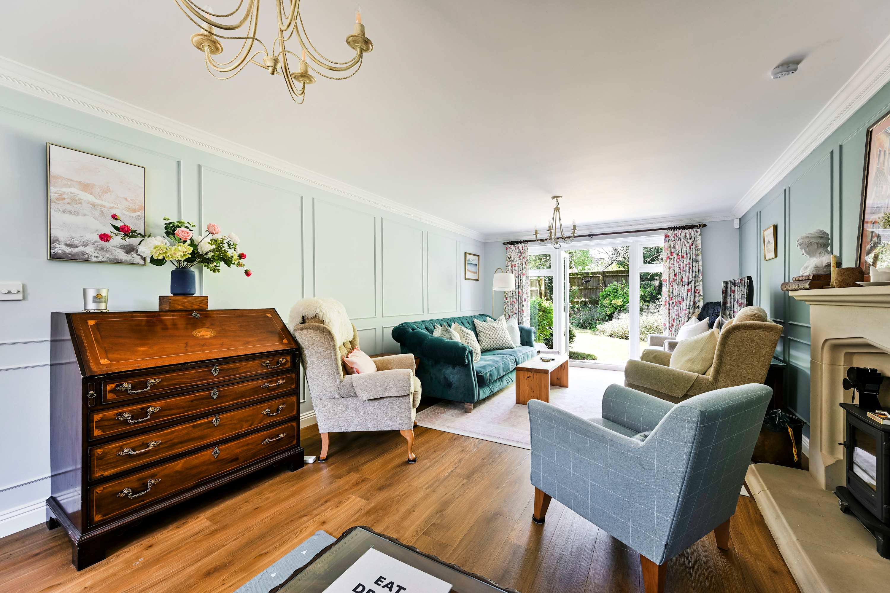 Big 5-Bed Home | Garden & 5 Min to Blenheim Palace in Broad Field Road 22 OX5 1UL - Property image 27 - VivreStays