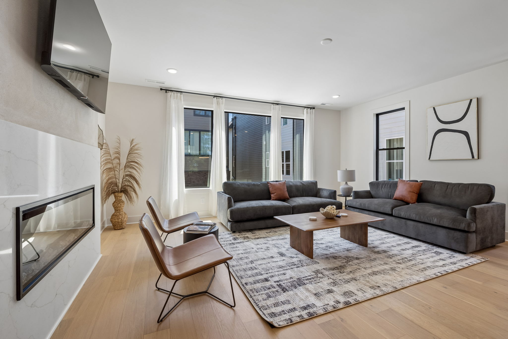 Iconic Nashville Twin Townhomes | 6BR + Hot Tubs