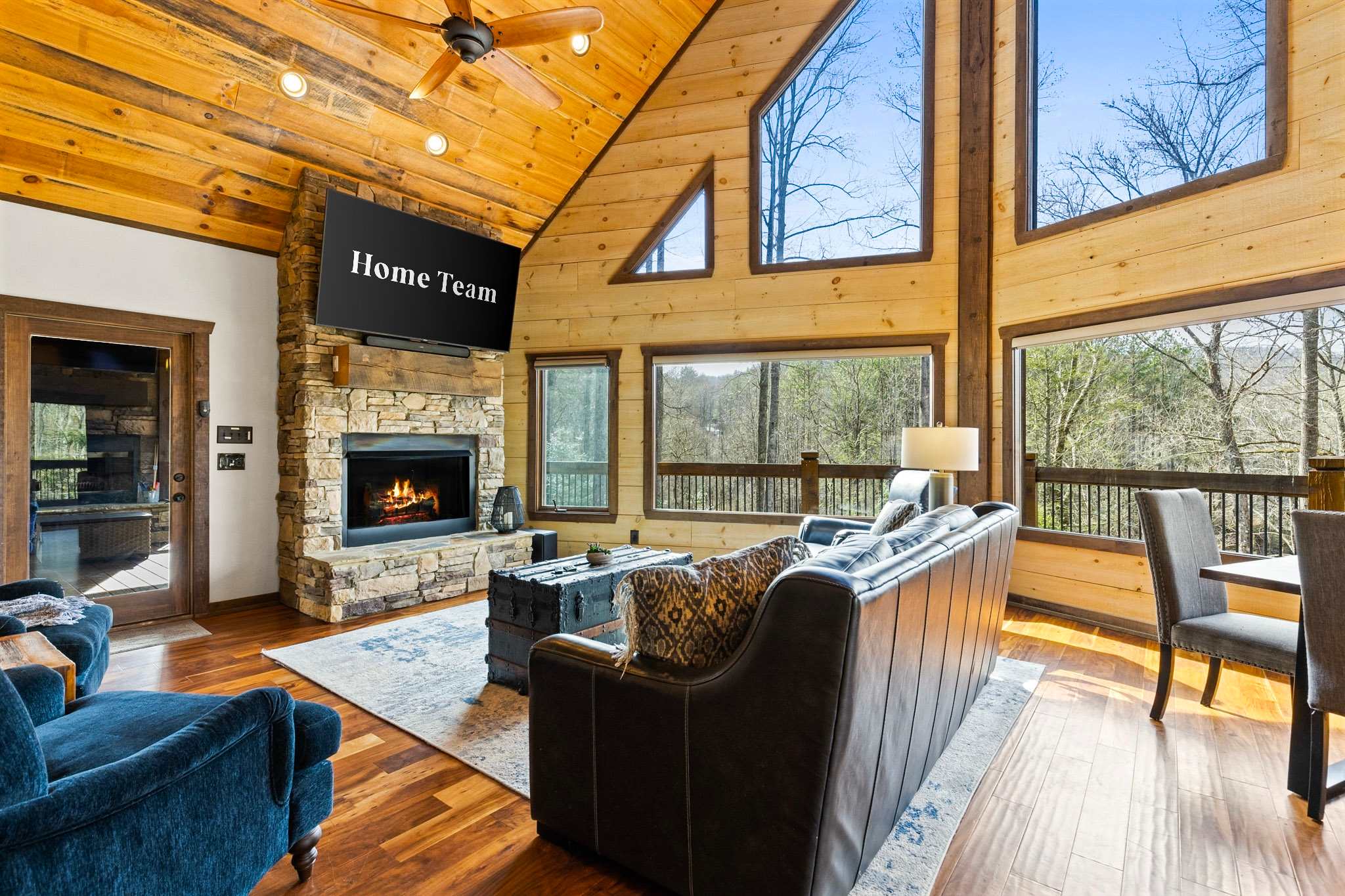Blue Ridge Cabin~Stunning Views!~Hot Tub~Game Room 5