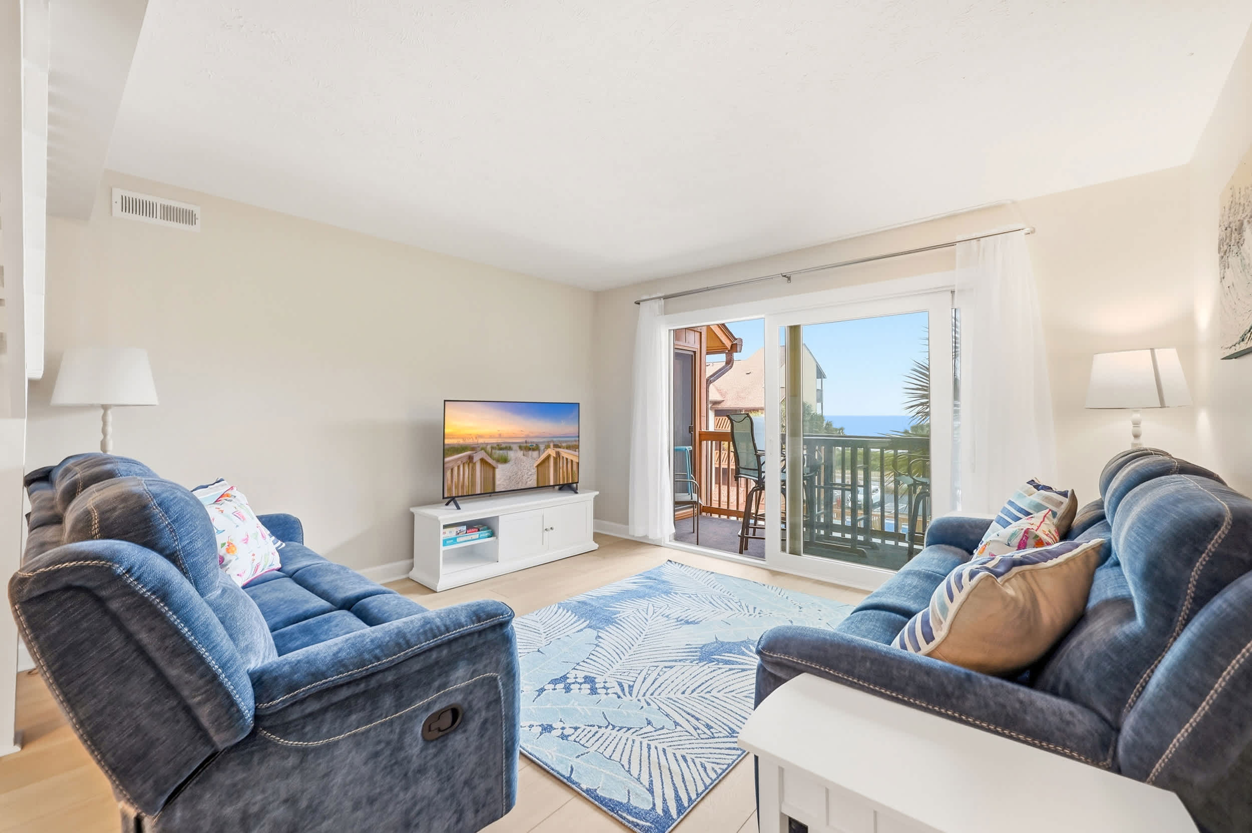 Ocean View All-New Golden Mile Home w 2 Balconies