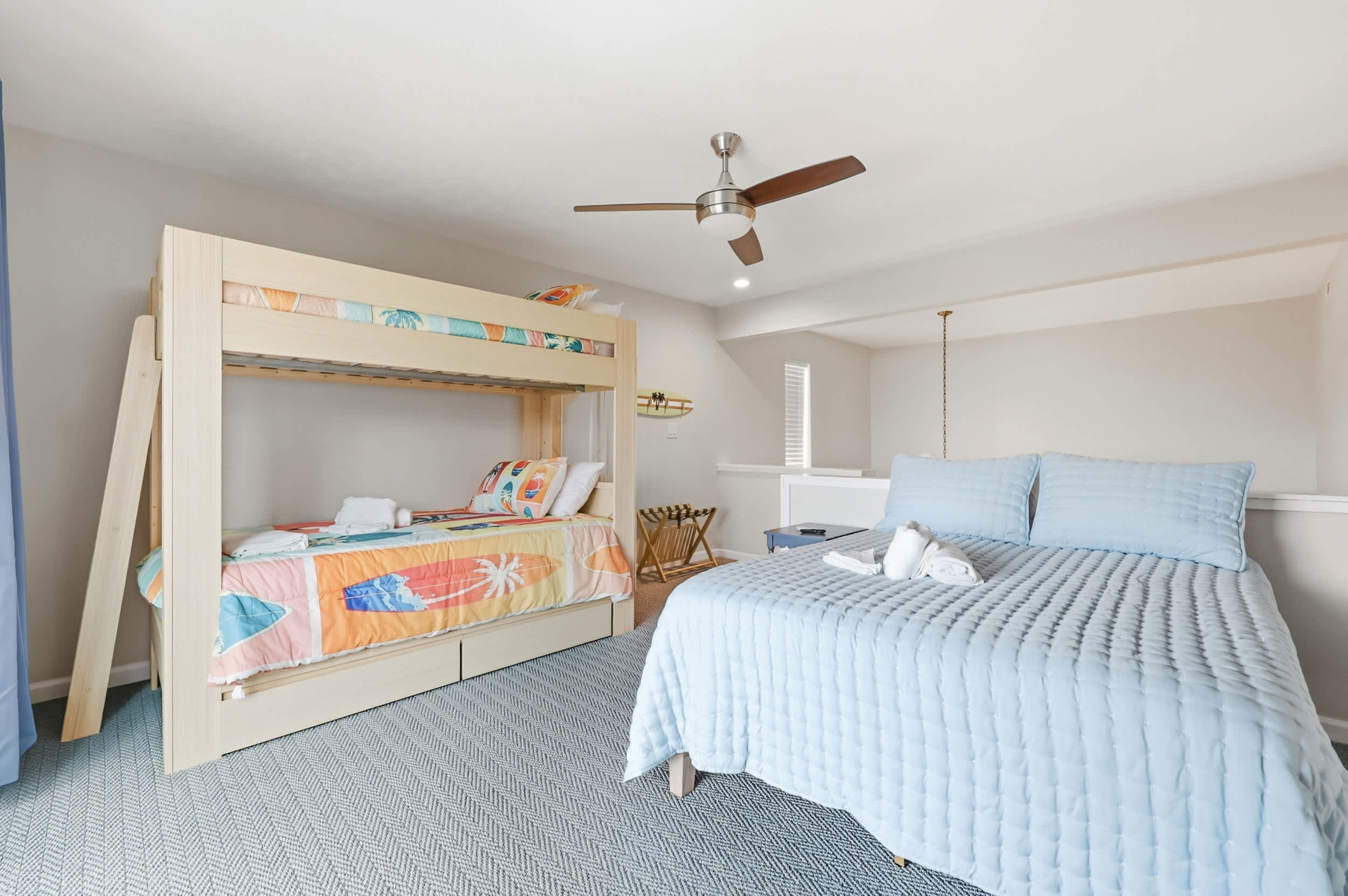 Ocean View All-New Golden Mile Home w 2 Balconies