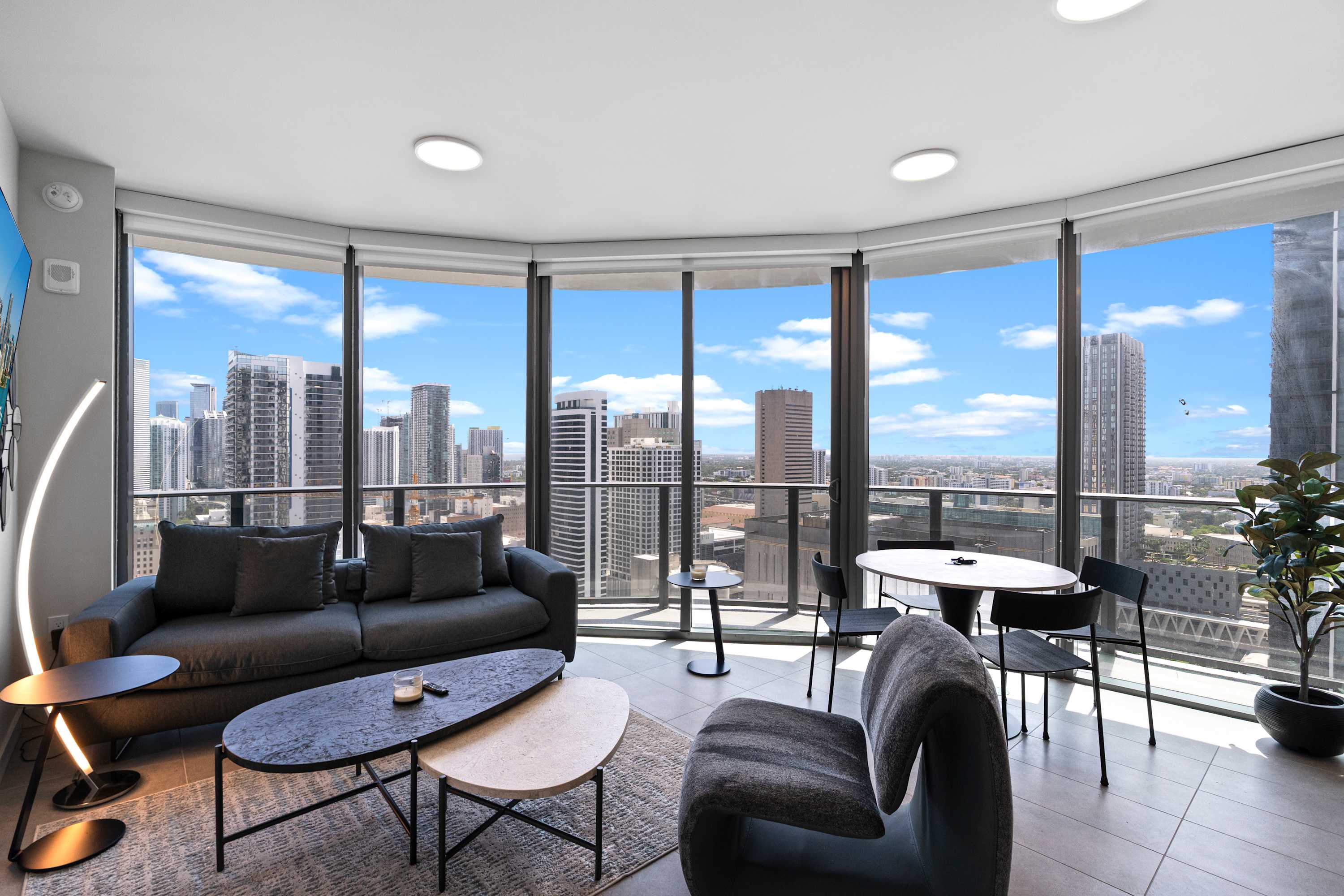 Stylish 1BR | City View | FIFA Fan Fest 10Min