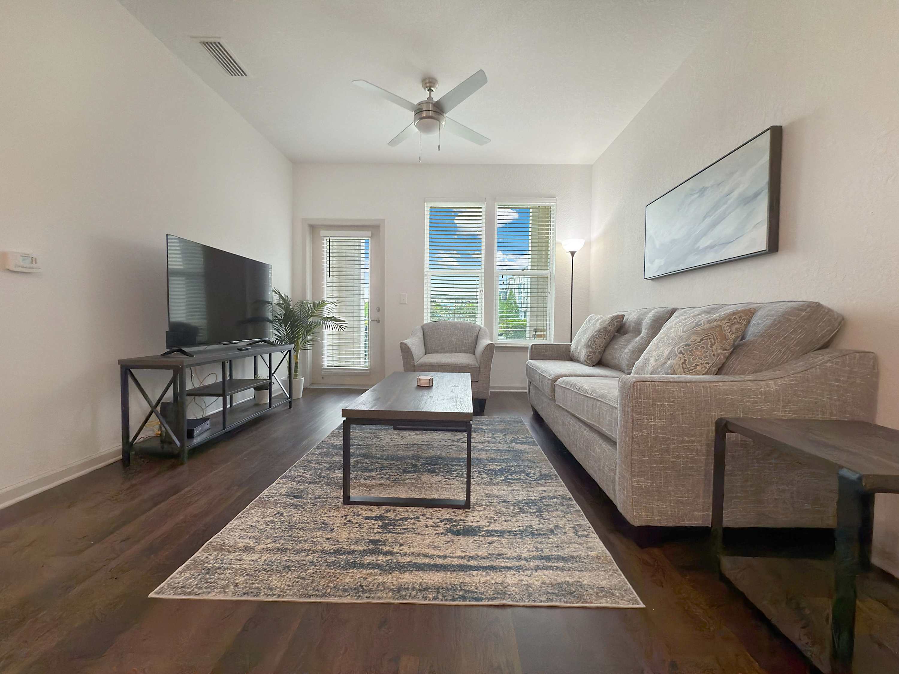 Ground-Floor Luxury 2 BR with Pond and Pool Views