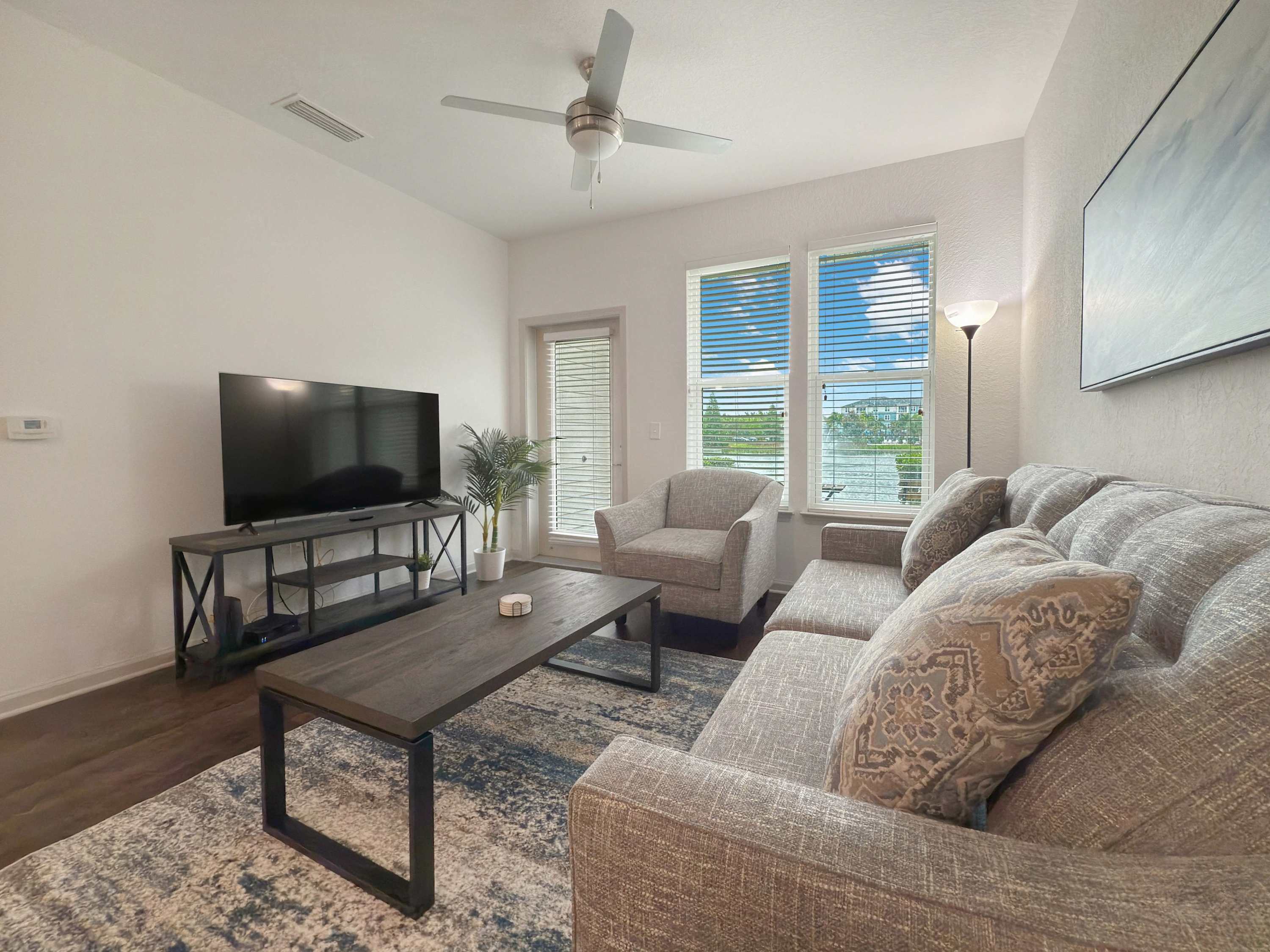 Ground-Floor Luxury 2 BR with Pond and Pool Views
