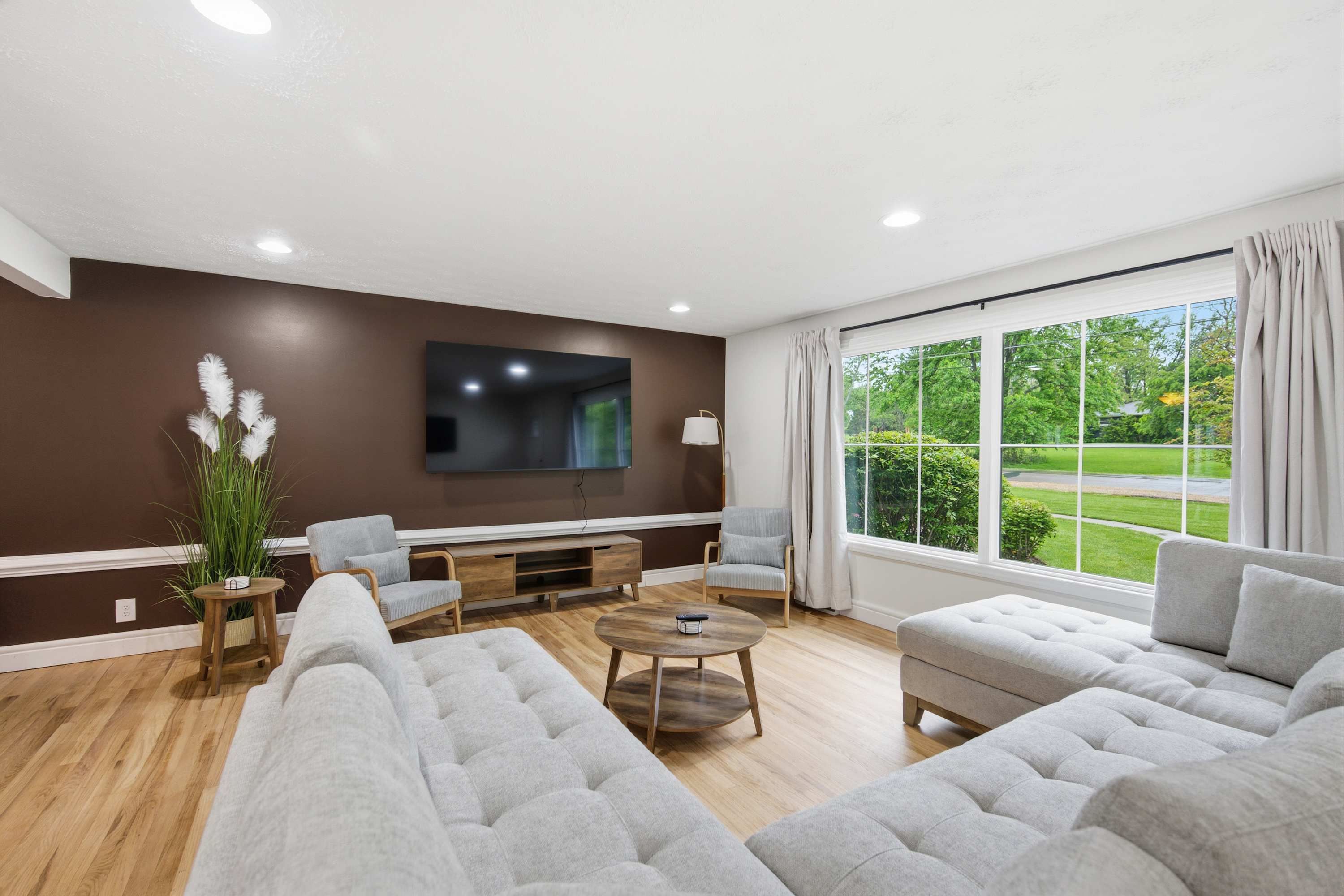 Curl up in the inviting living room & stream your favorites on the smart TV​