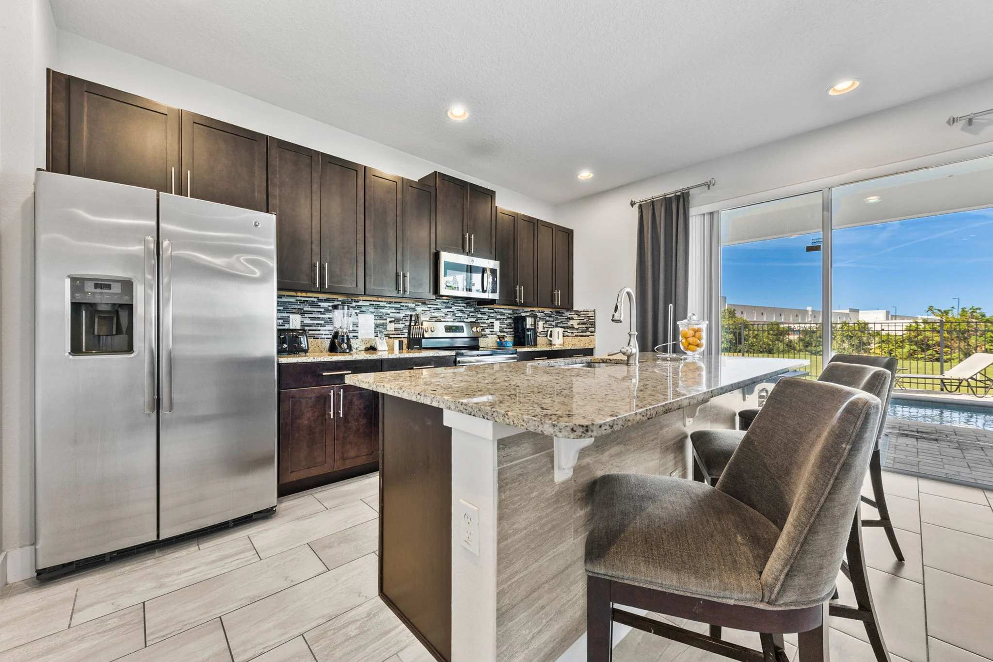 Family villa with private pool & full kitchen