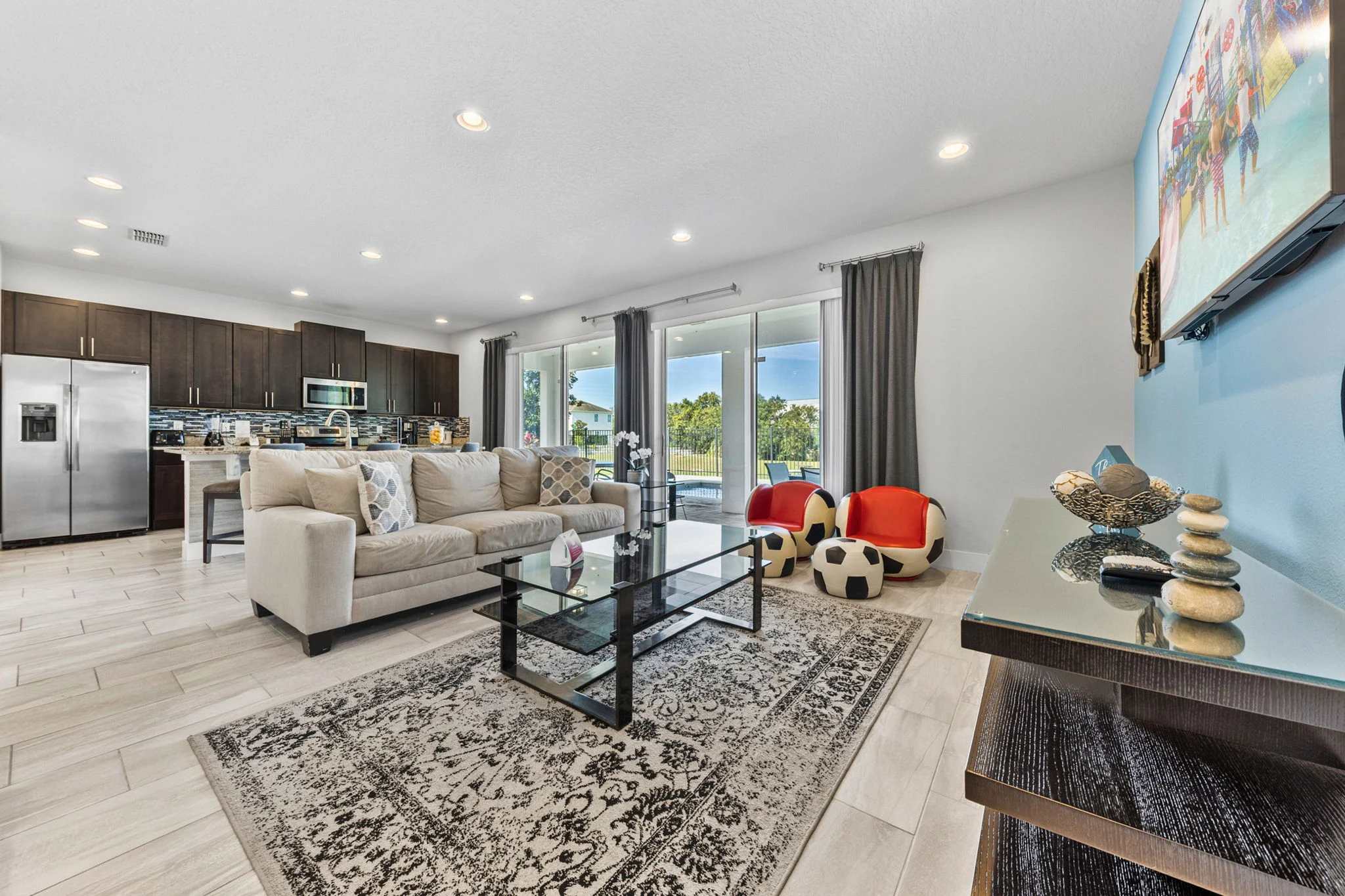 Family villa with private pool & full kitchen