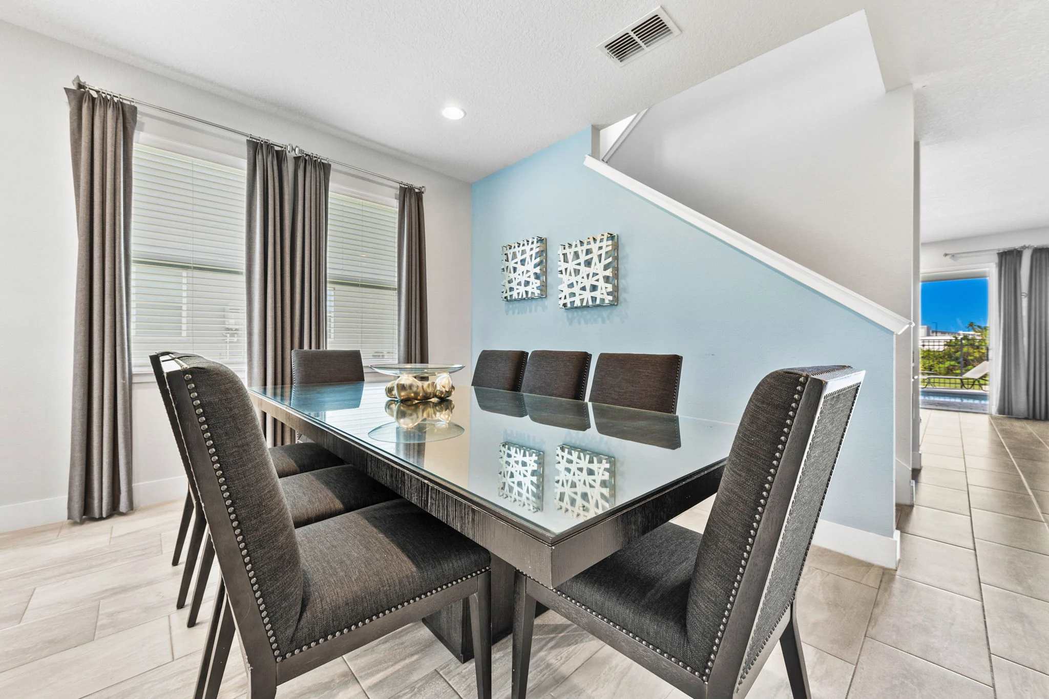 Family villa with private pool & full kitchen