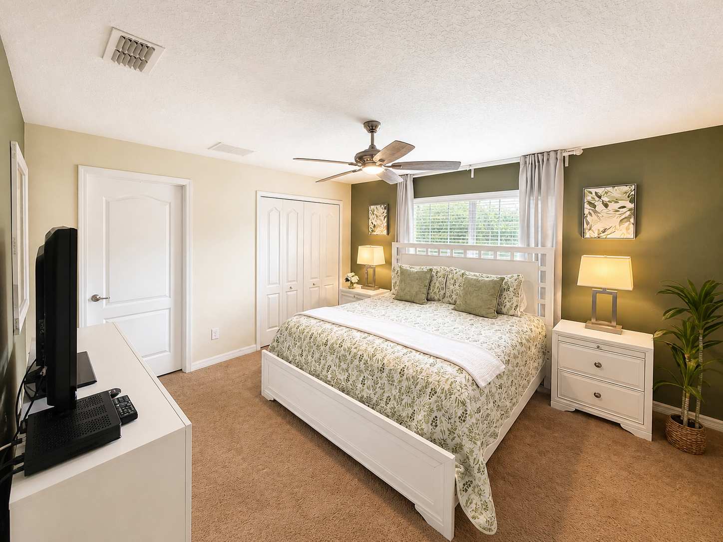 Private pool & FREE Resort near Disney! Sleeps 8