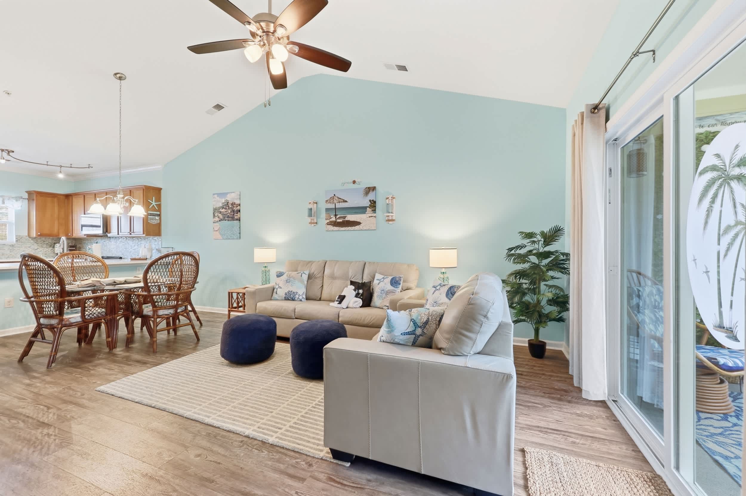 Coastal Comfort Pet Friendly Barefoot Resort Villa