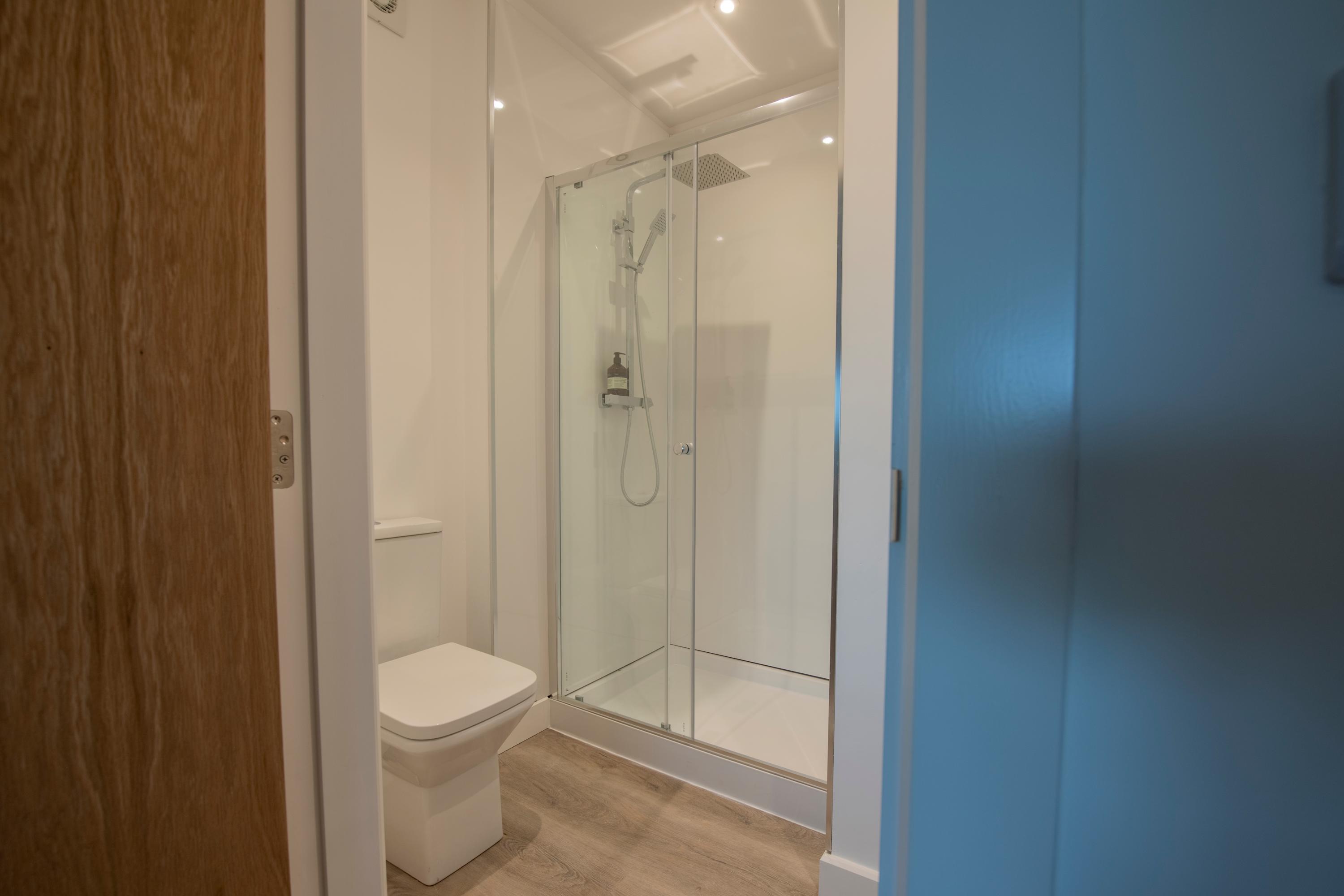 Stylish Home Near Scotch Corner For Work & Leisure in Cleveland View DL10 6PE - Property image 34 - VivreStays