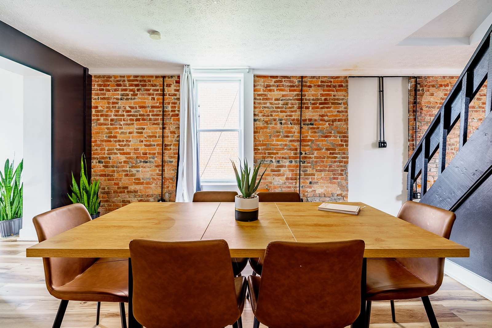 🌿 Cozy Casita by Jungle House | Free Parking | Near OSU, Convention...