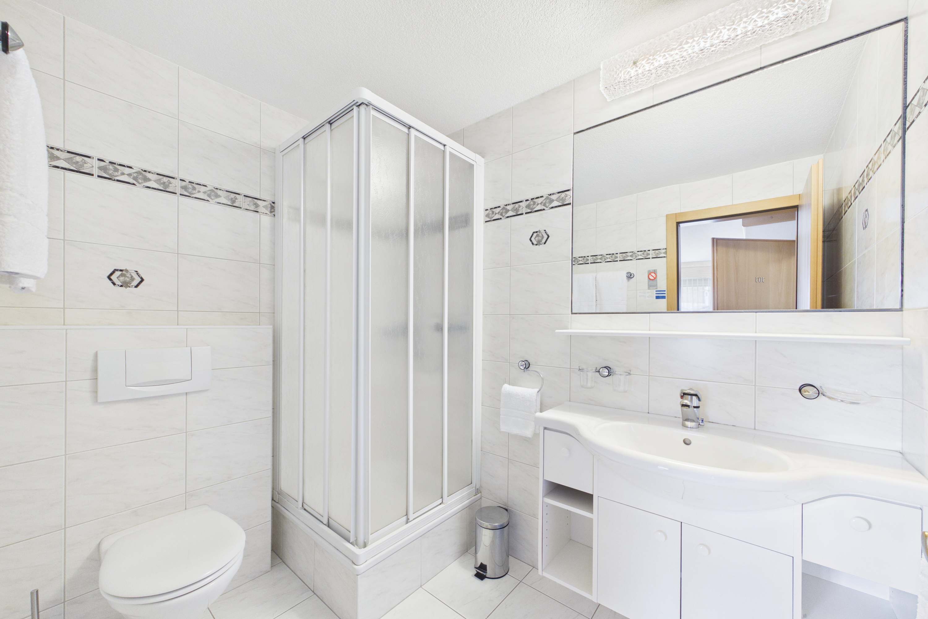 Mountain View Suite + Self Check-in near Saas-Fee — 10