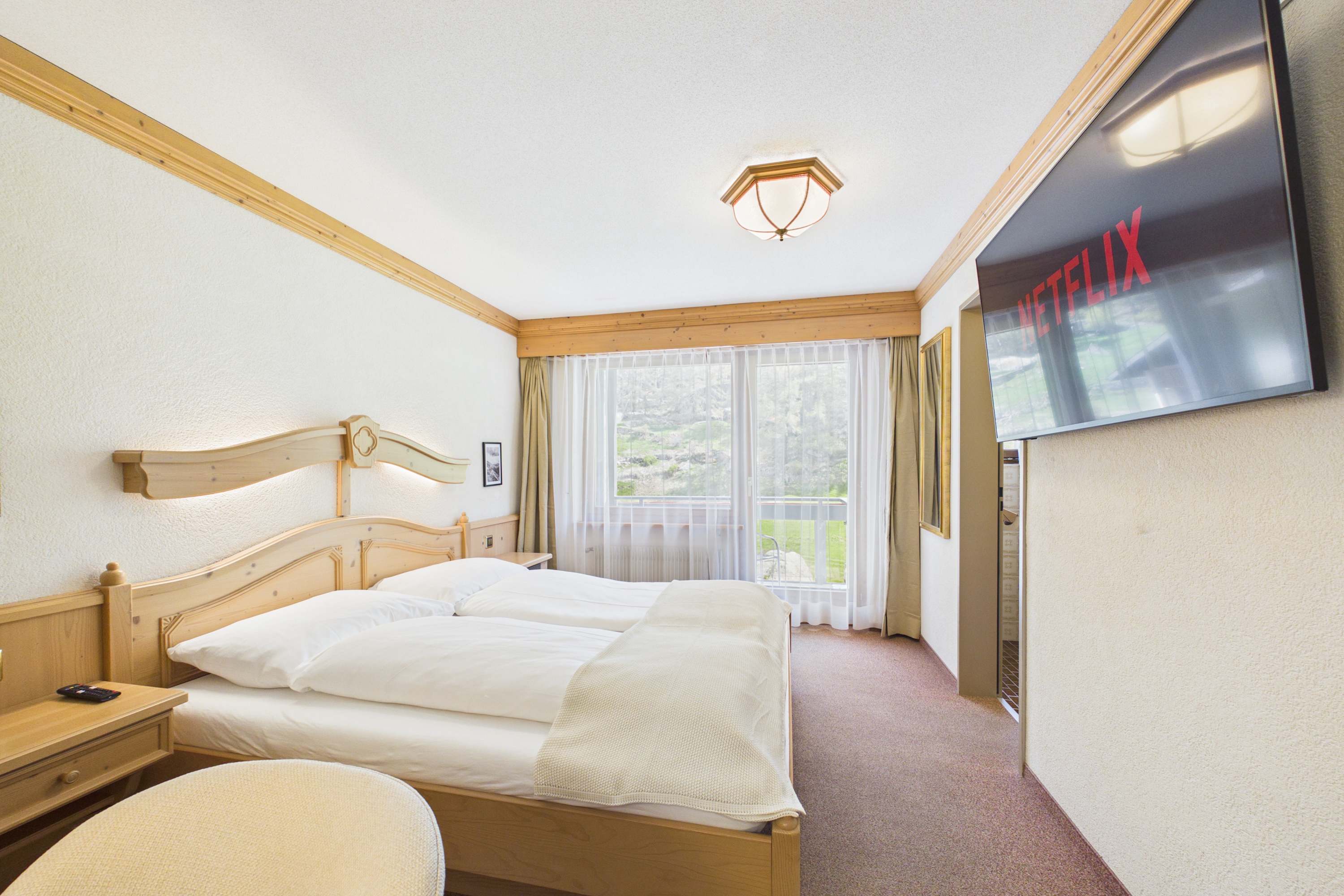 Mountain View Suite + Self Check-in near Saas-Fee — 6