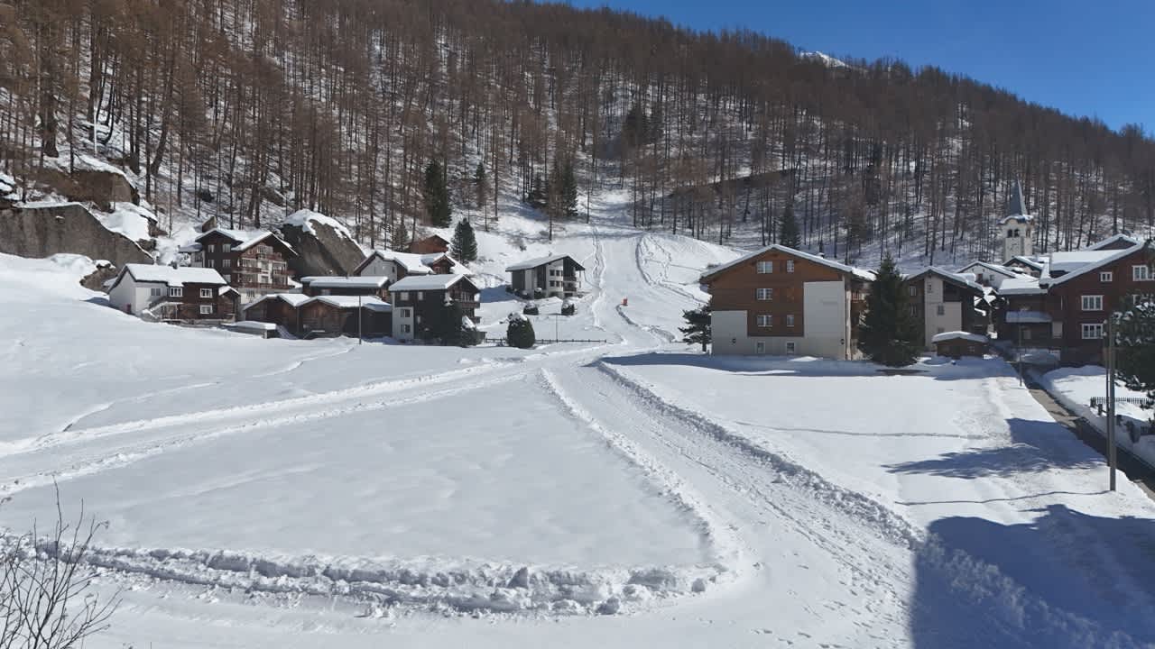Mountain View Suite + Self Check-in near Saas-Fee — 16