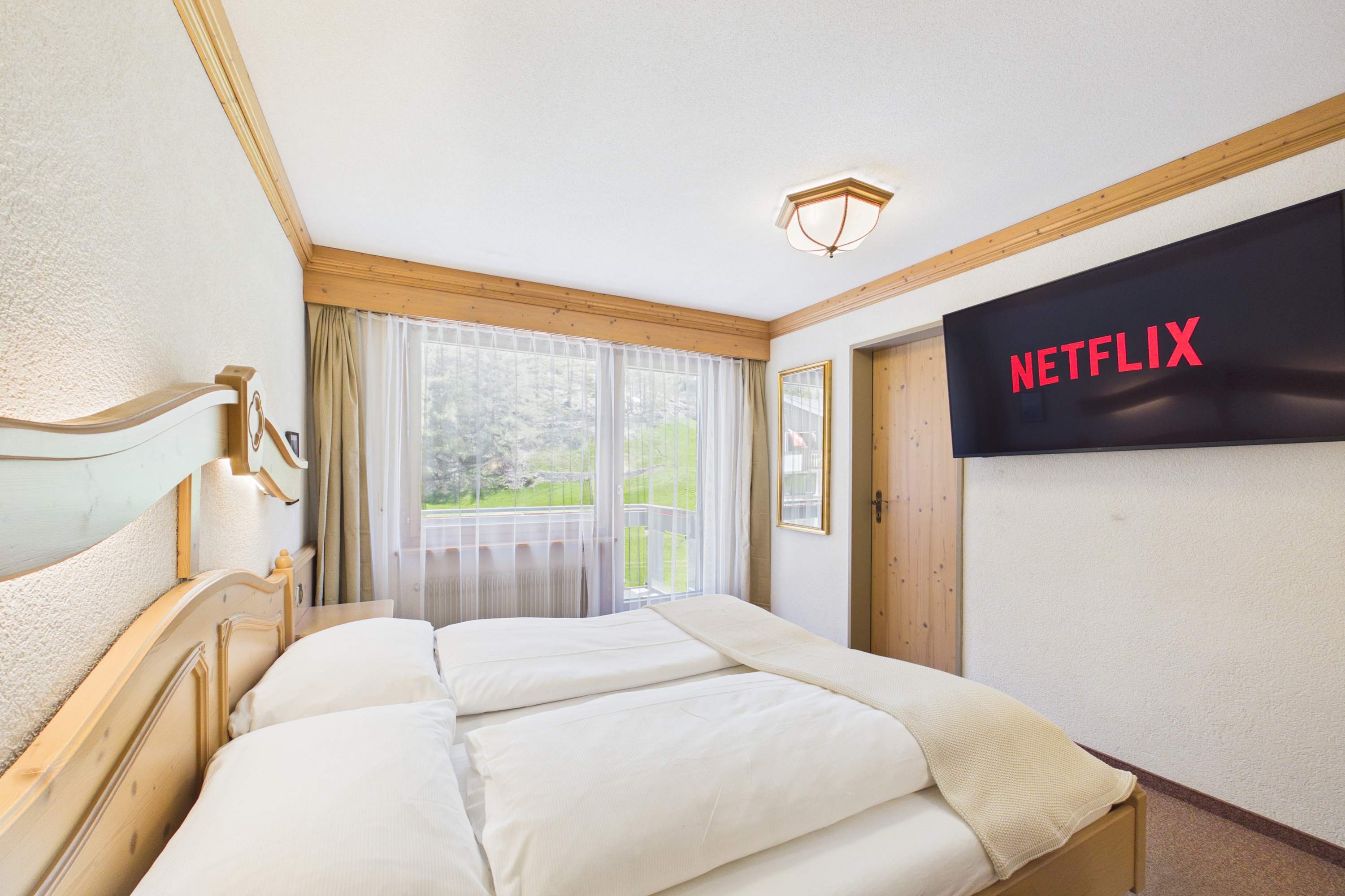 Mountain View Suite + Self Check-in near Saas-Fee — 5