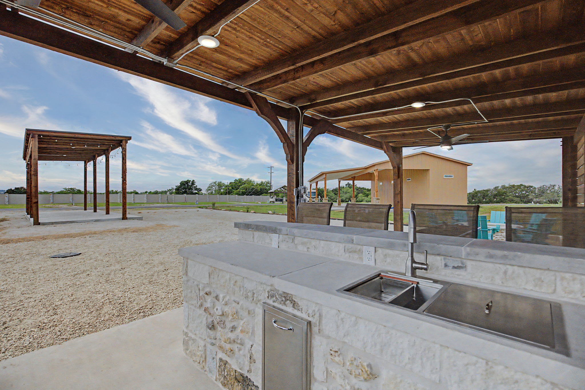 Twisted Vine Retreat - Fire Pit & Outdoor Kitchen | Photo 9