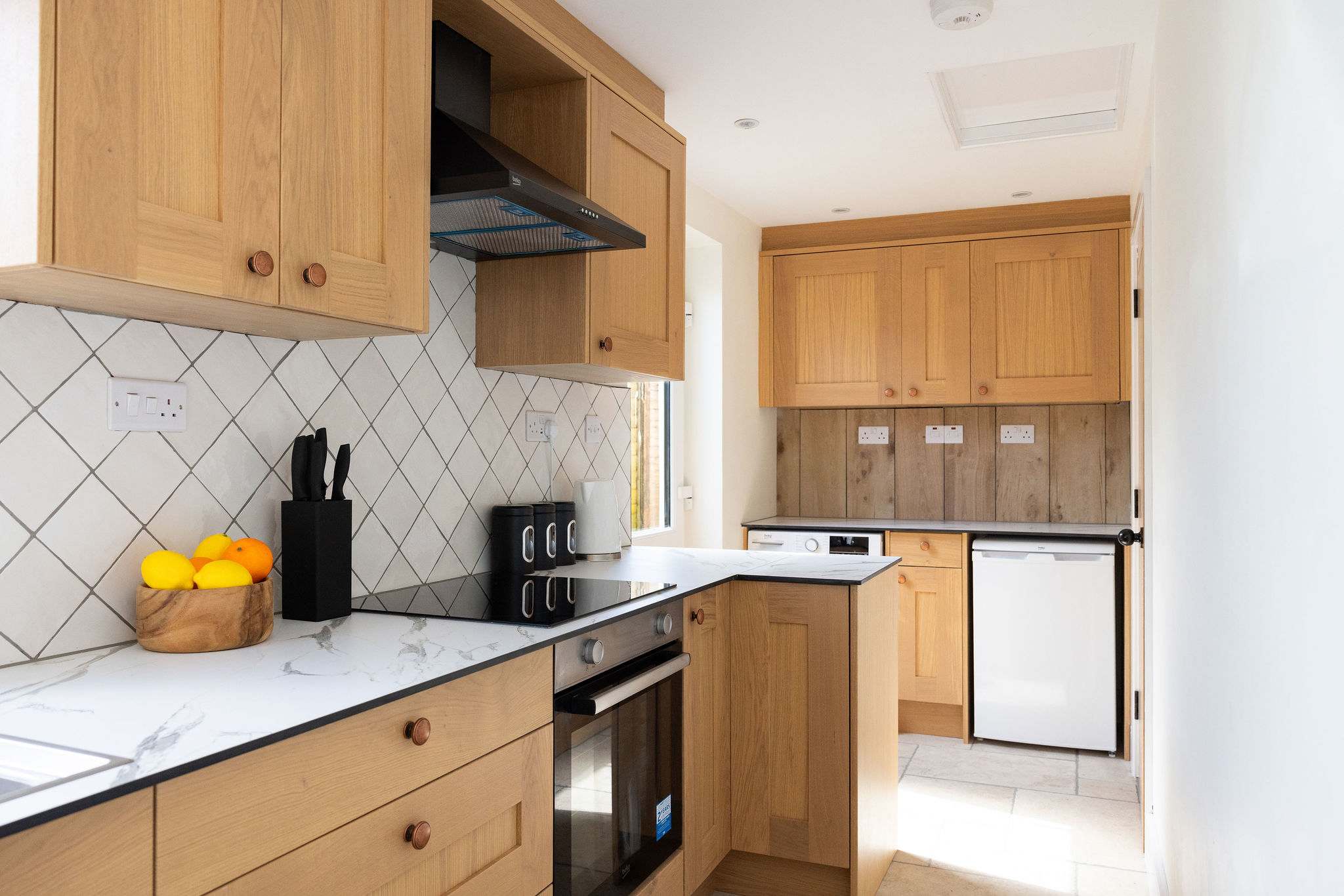 Coastal Home for 8 in Bracklesham w Parking