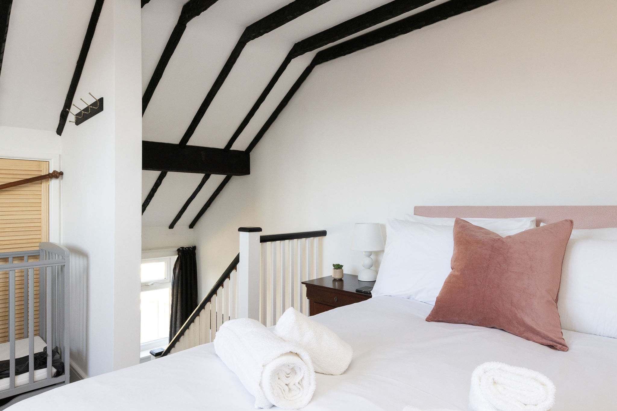 Coastal Home for 8 in Bracklesham w Parking