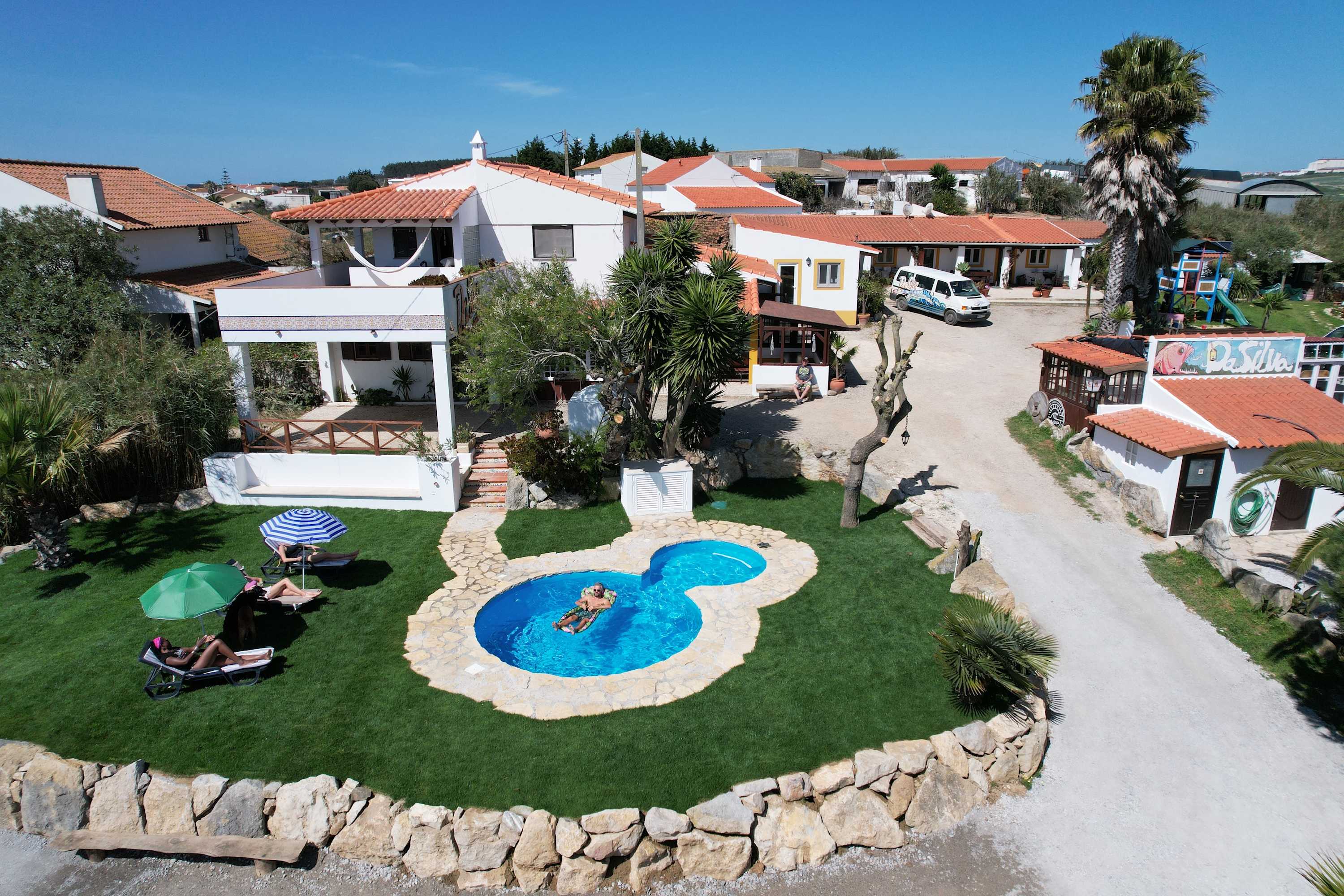Casa Galeria – Artistic Surf Lodge in Portugal