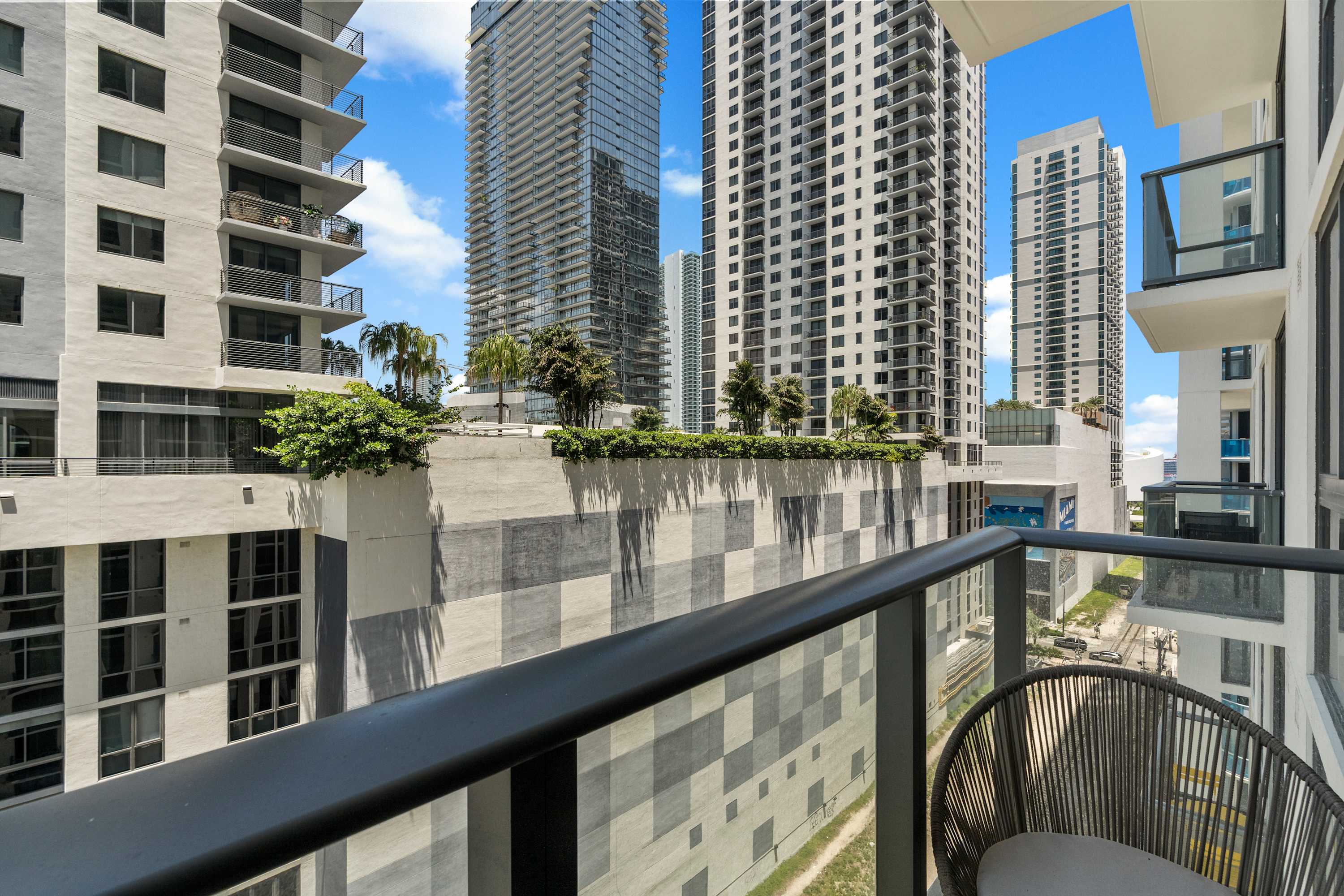 The Crosby 1BR | FIFA Fan Fest Nearby