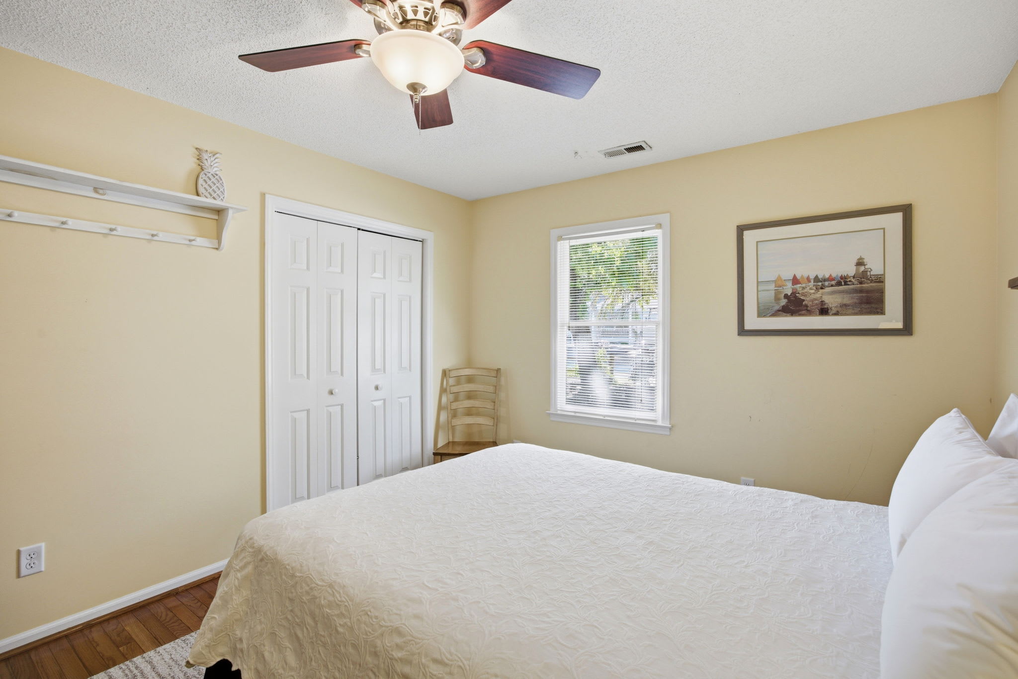 NE 38th Street Dog Friendly Star Spangled Manor | Photo 24