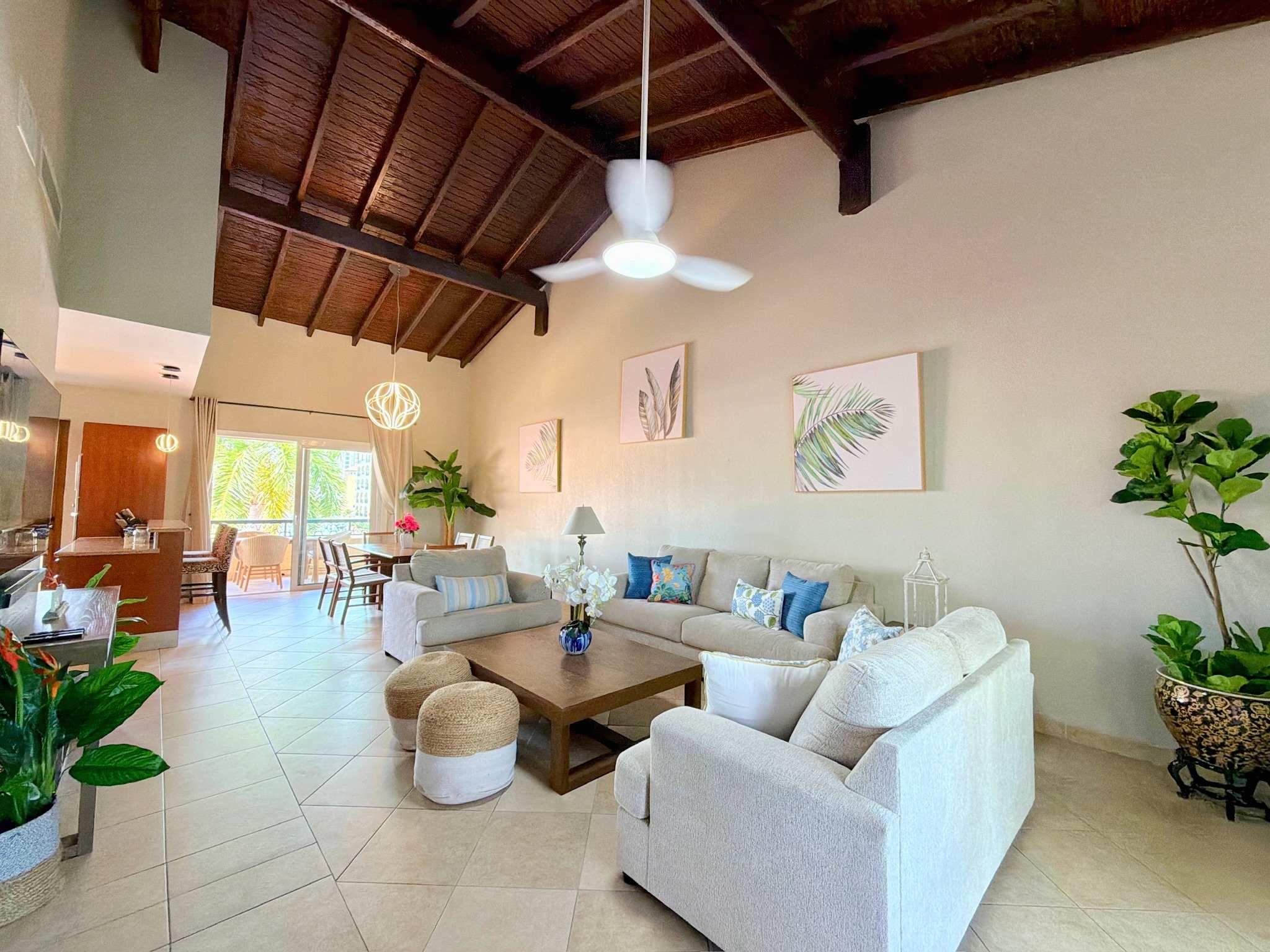 SeaMarine Luxury Penthouse at Porto Cupecoy Marina · Cupecoy | SeaLaVie SXM — photo 2