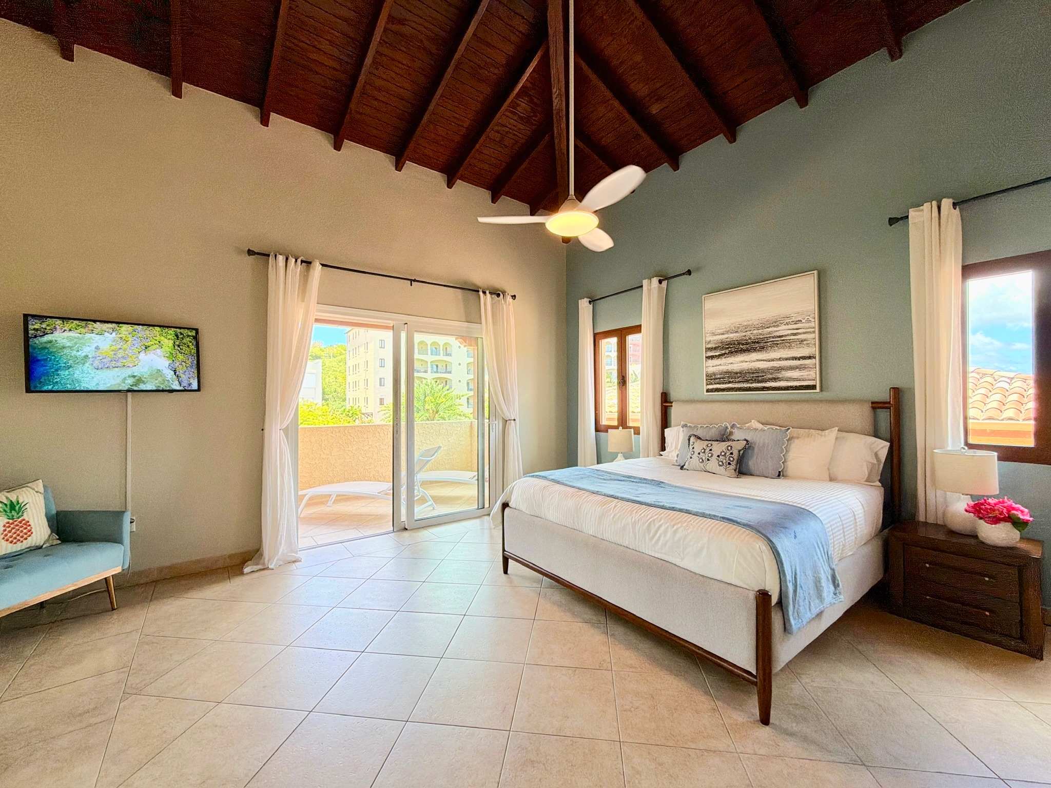 SeaMarine Luxury Penthouse at Porto Cupecoy Marina · Cupecoy | SeaLaVie SXM — photo 20