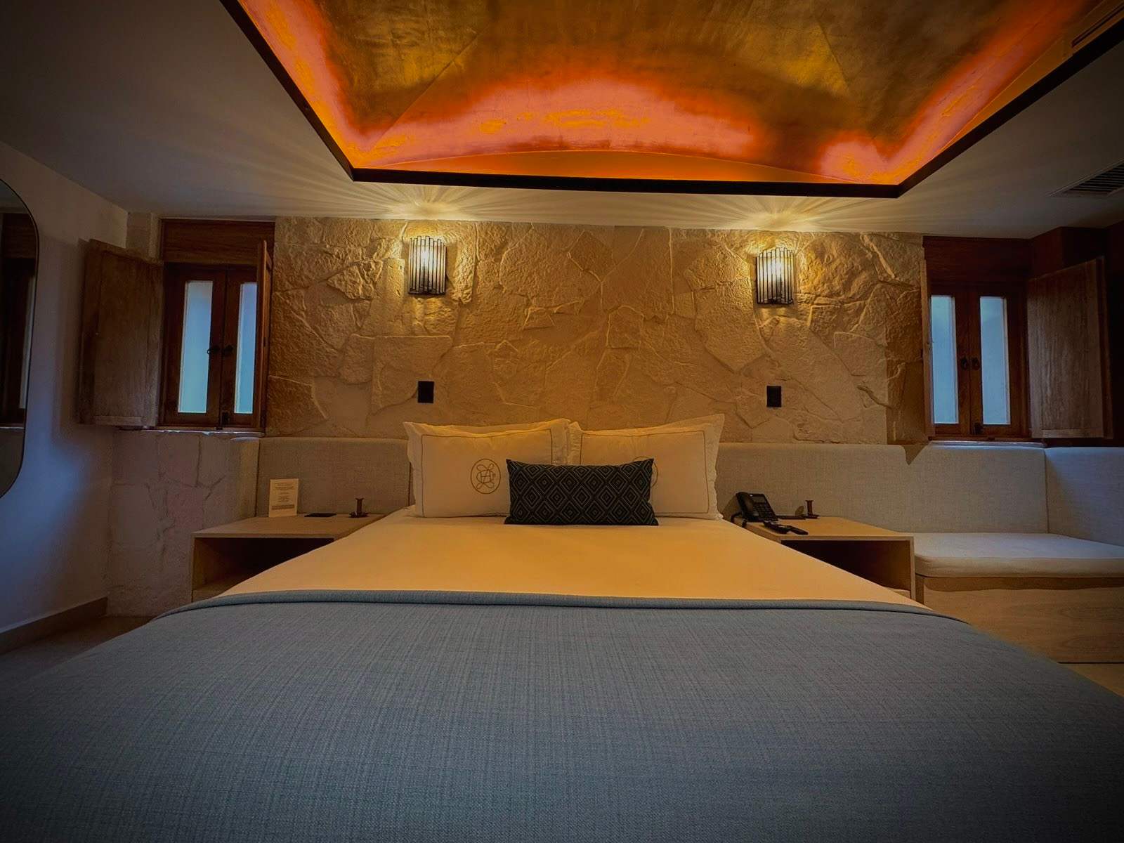 Luxury Queen Room in Downtown San Miguel