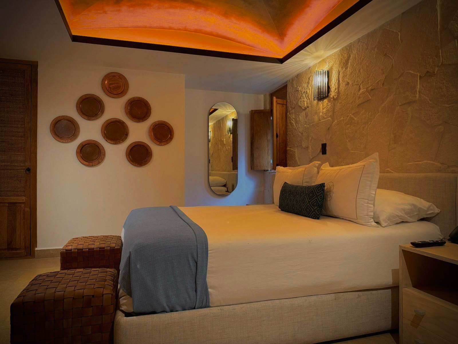 Luxury Queen Room in Downtown San Miguel