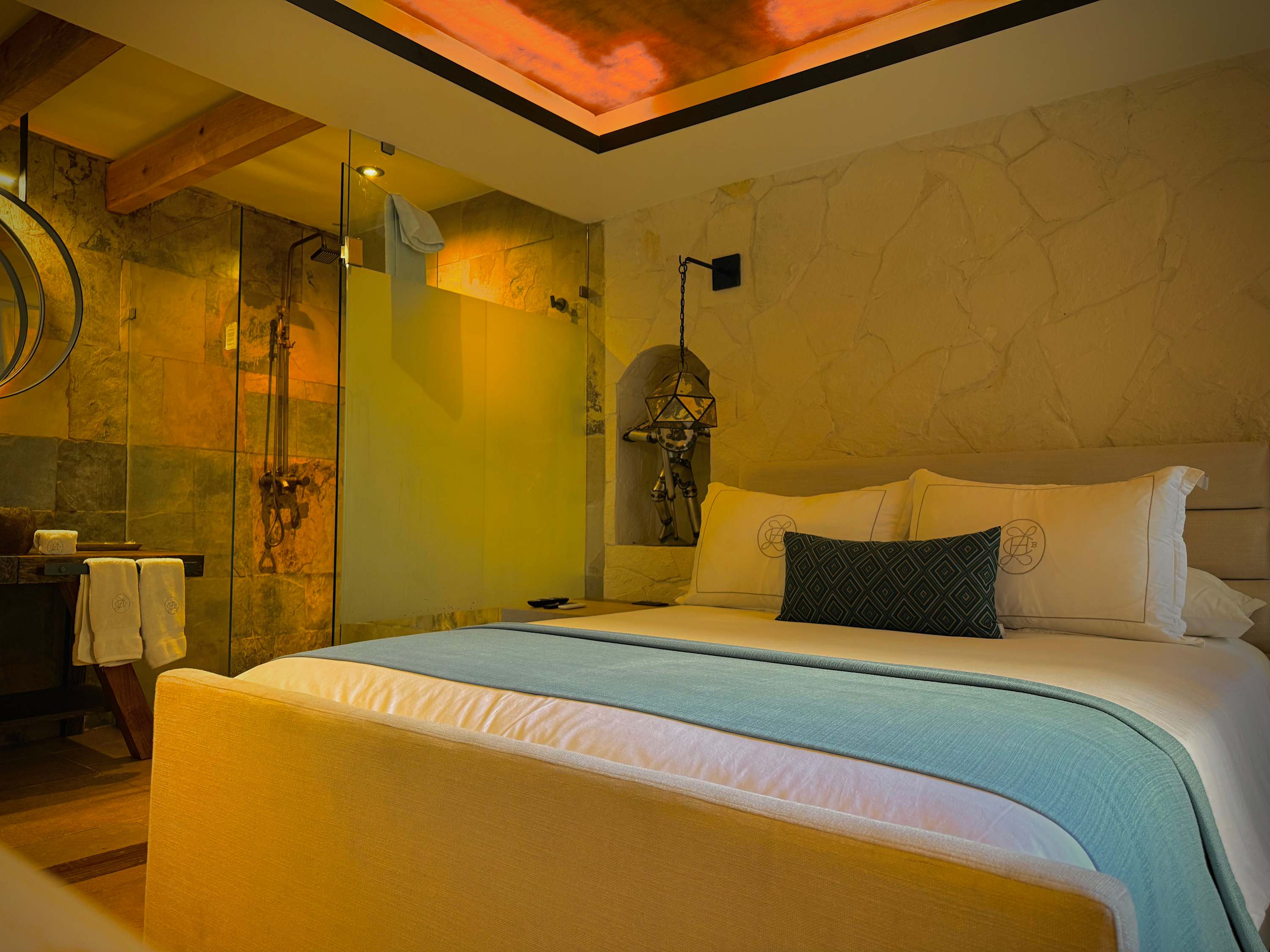 Casa Laja Boutique Hotel - King Suite Near Centro