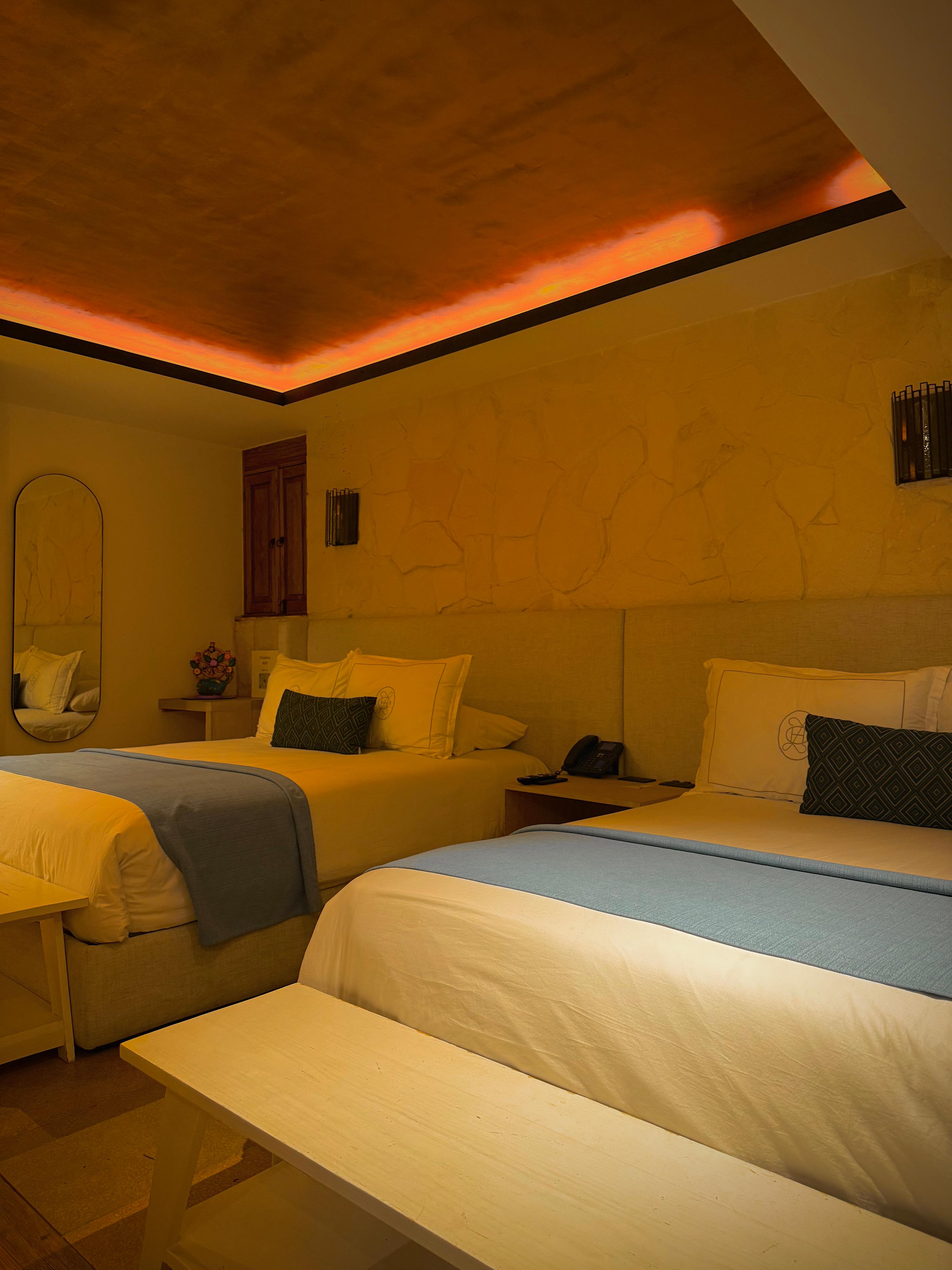 Elegant Double Queen Room - Casa Laja Hotel