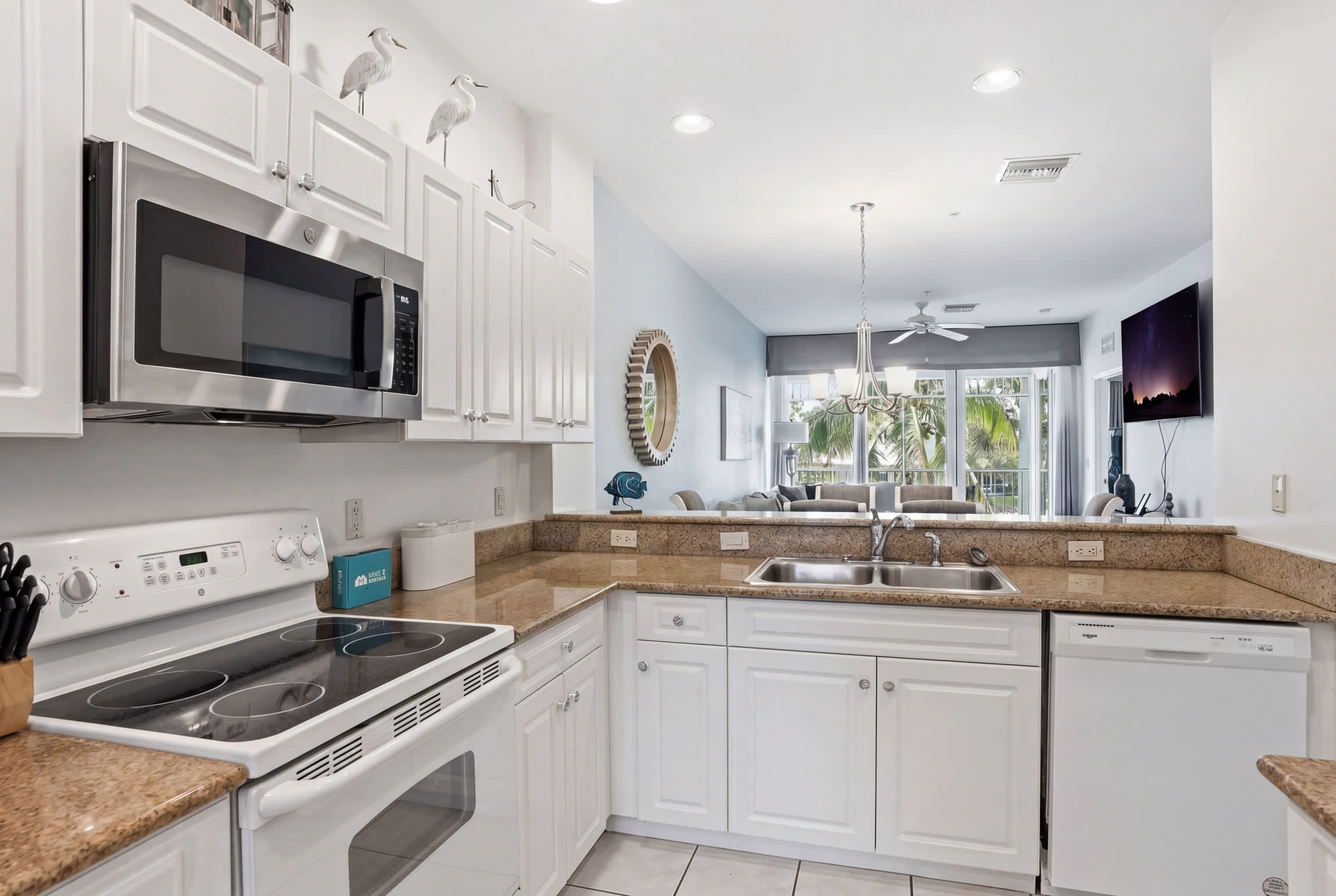 826 Second Floor Lake and Fountain Views | Photo 12