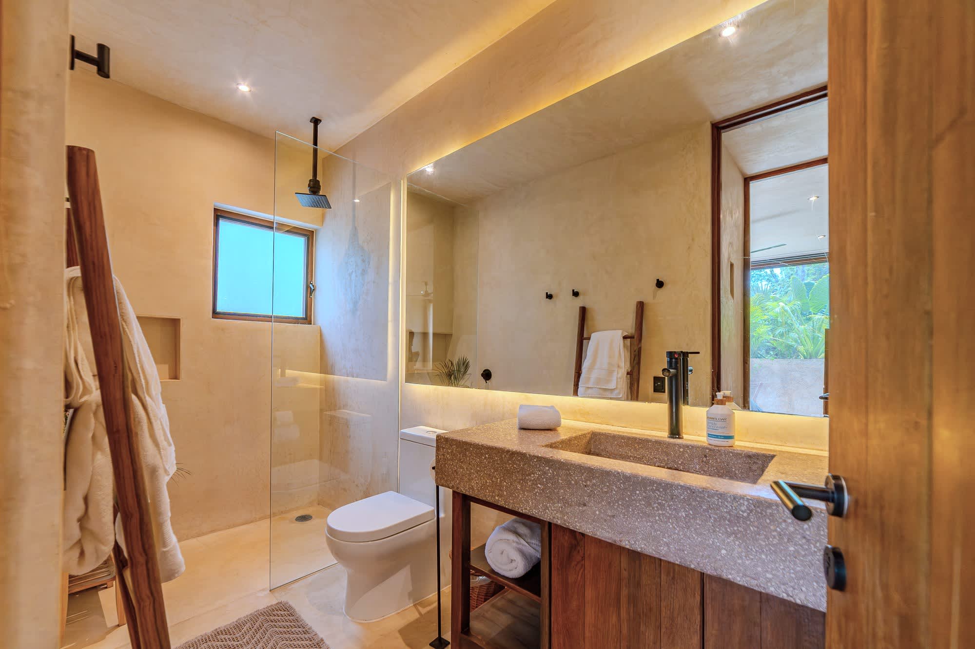 Modern Bathroom