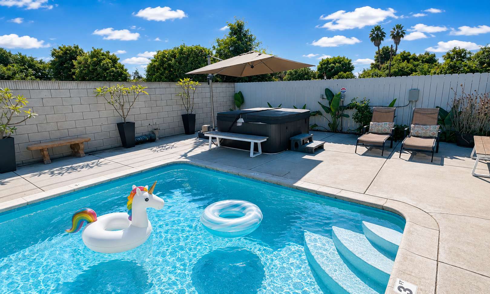 Exquisite Villa Oasis With Pool And Game Room - Luxurious Retreat - Garden Grove, CA