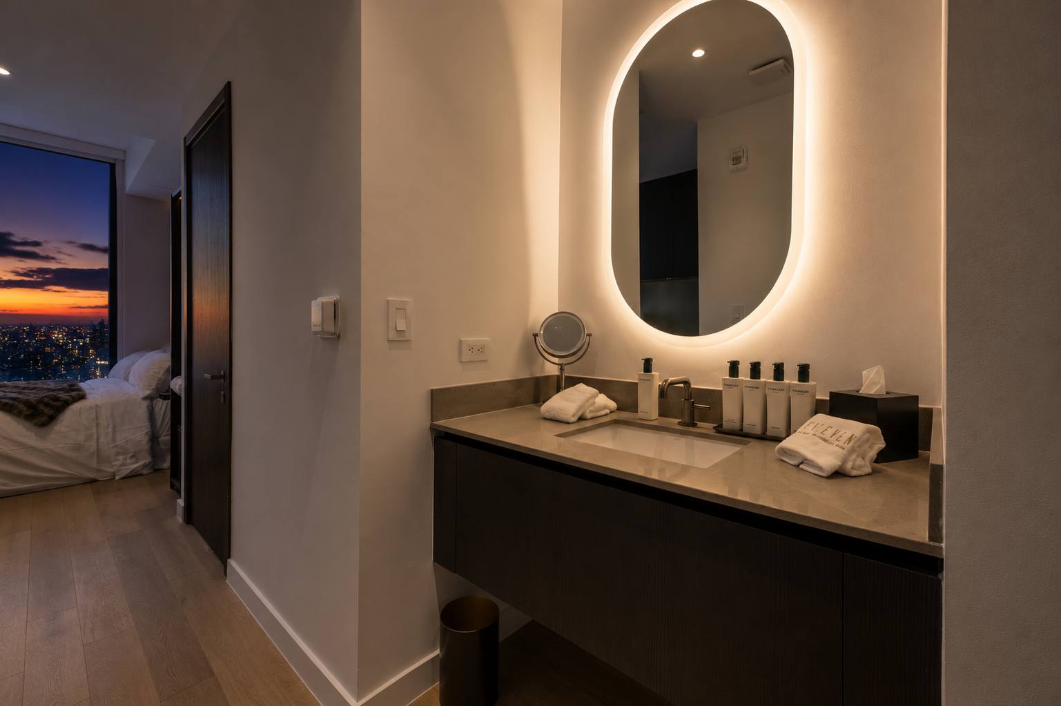 Luxury Residences New Building Bay & City Views