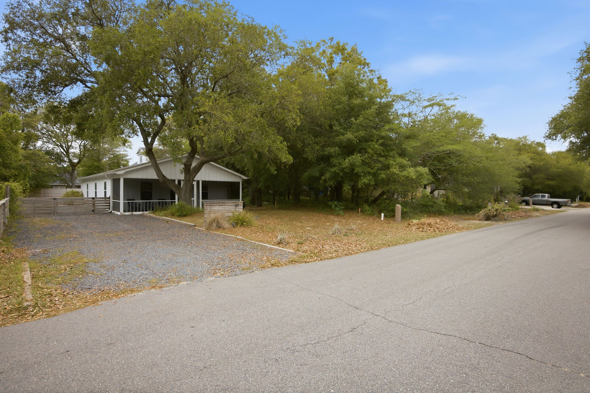 Salt Oak | Photo 33